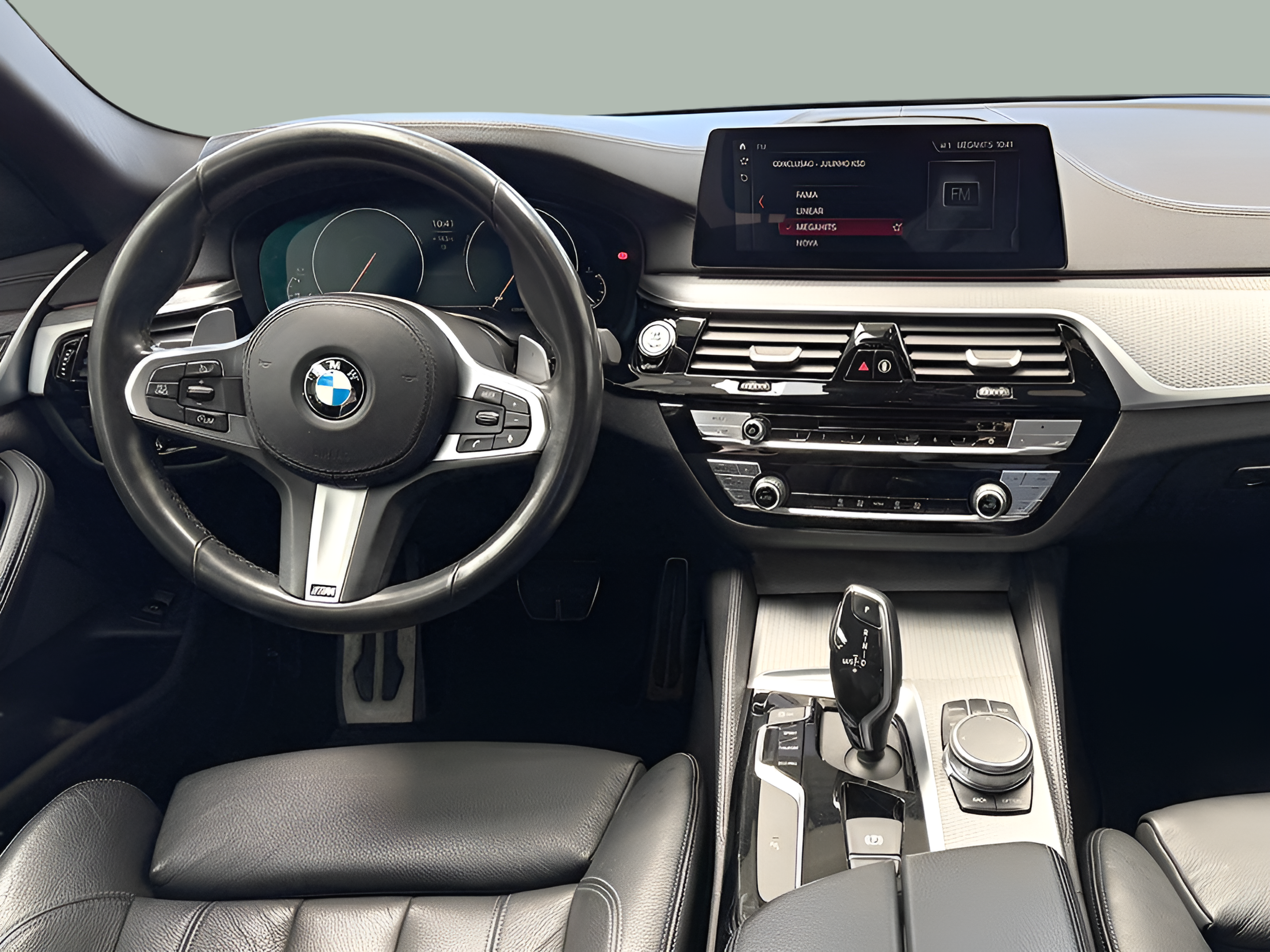 BMW Série 5 520d Touring color Negro. Año 2020. 140KW(190CV). Diesel. En concesionario BMcar Braga de Braga
