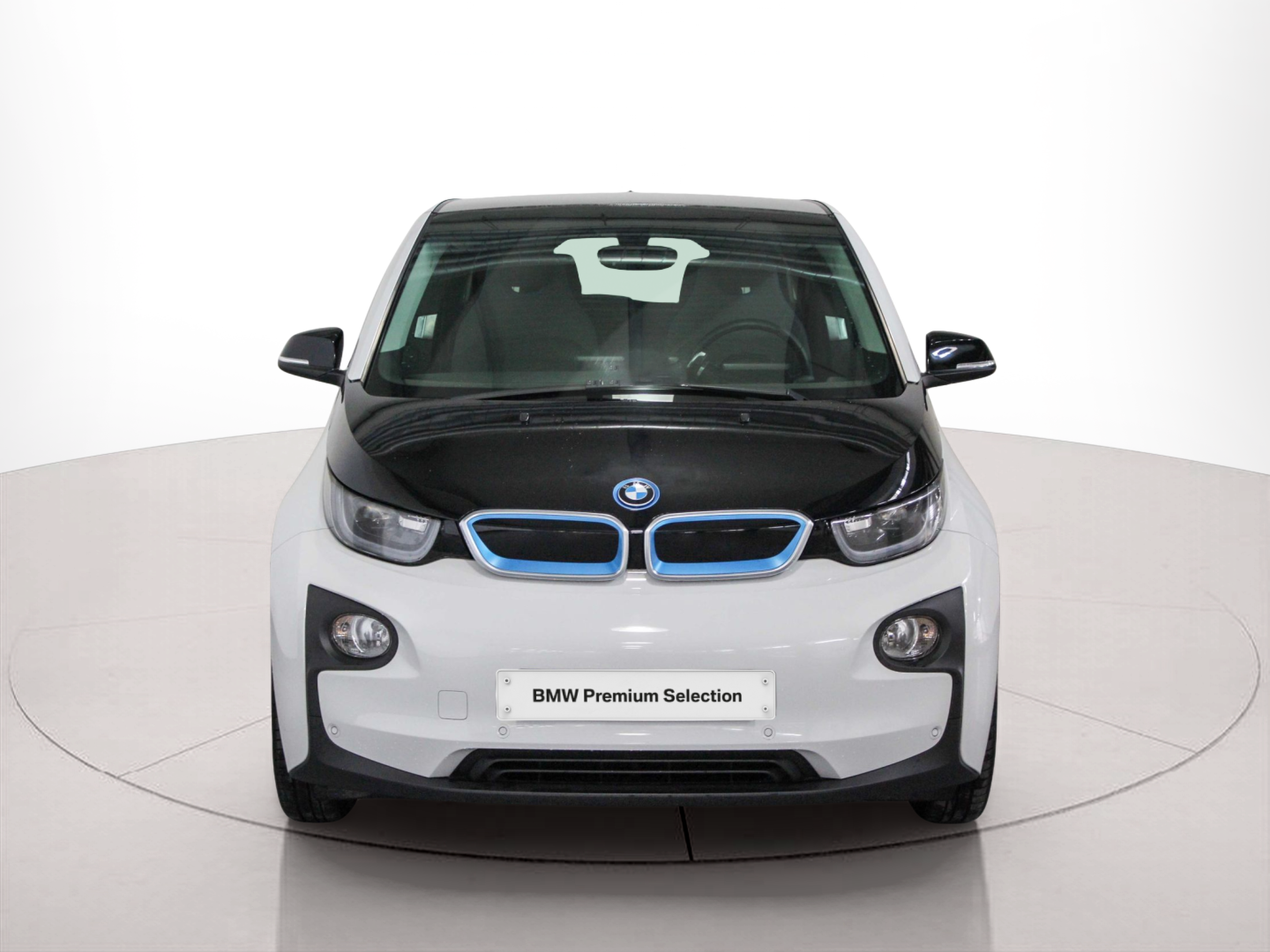Fotos de BMW i3 i3 60Ah color Blanco. Año 2013. 125KW(170CV). Elétrico. En concesionario BMcar Braga de Braga