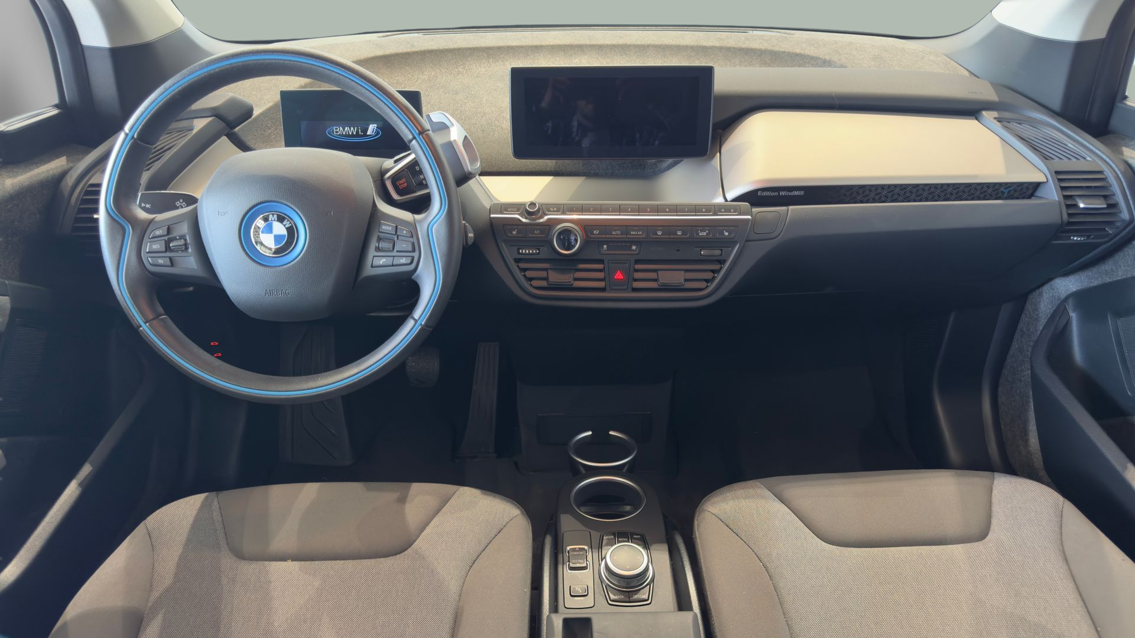 BMW i3 i3 60Ah color Blanco. Año 2013. 125KW(170CV). Elétrico. En concesionario BMcar Braga de Braga
