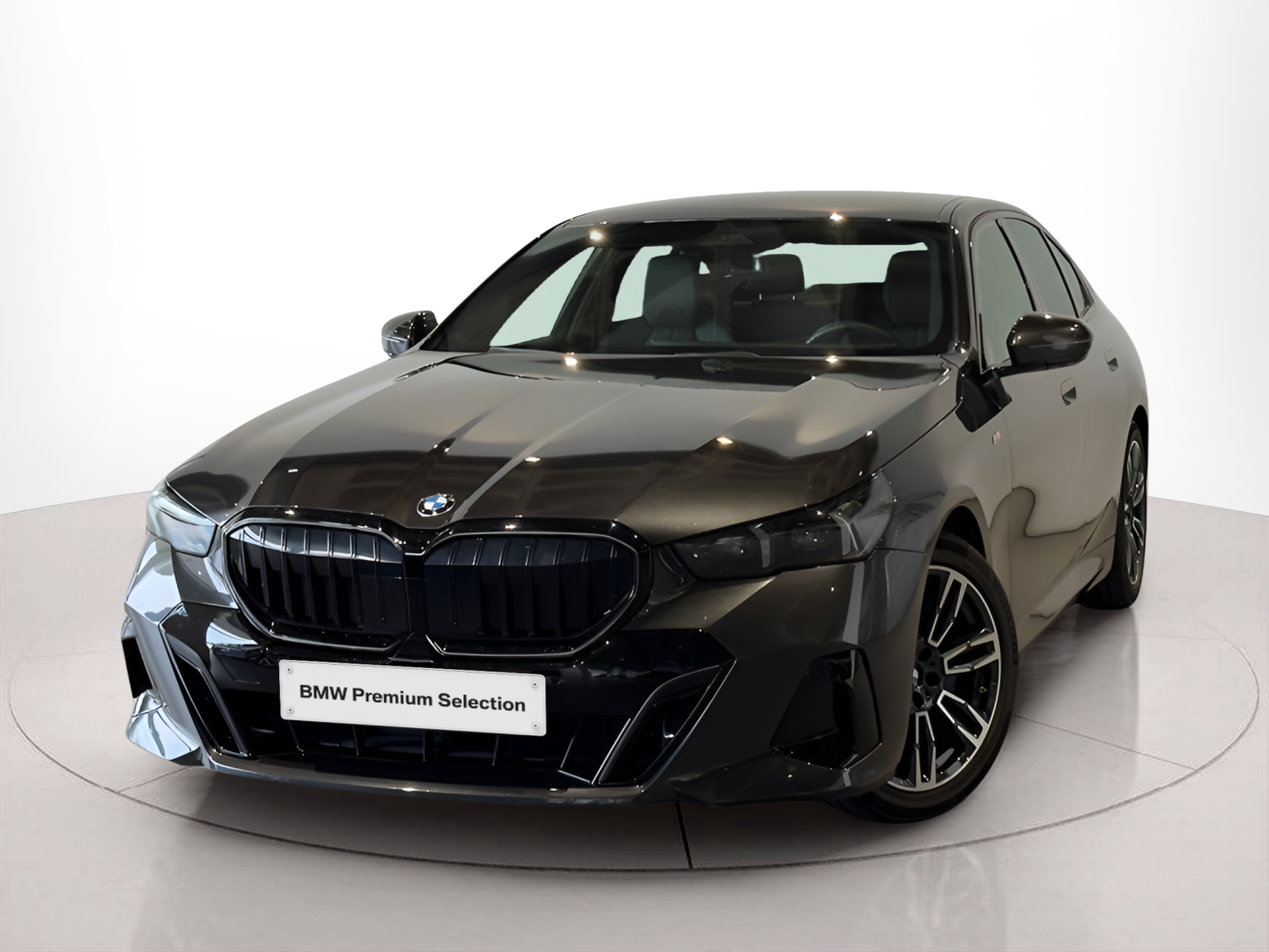 Fotos de BMW Série 5 520d Berlina color Gris. Año 2024. 145KW(197CV). Diesel. En concesionario BMcar Braga de Braga