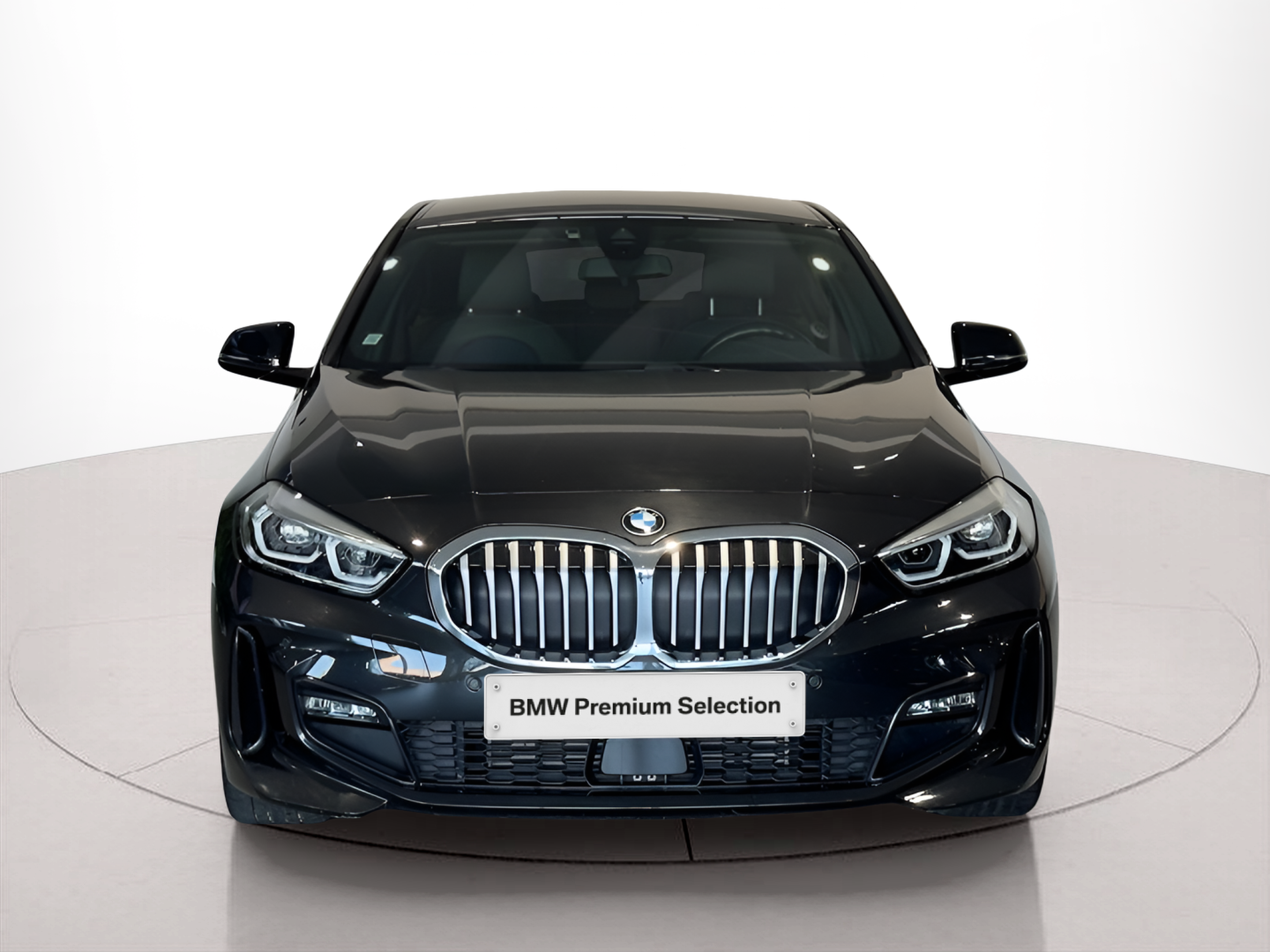 Fotos de BMW Série 1 116d color Negro. Año 2024. 85KW(116CV). Diesel. En concesionario BMcar Braga de Braga