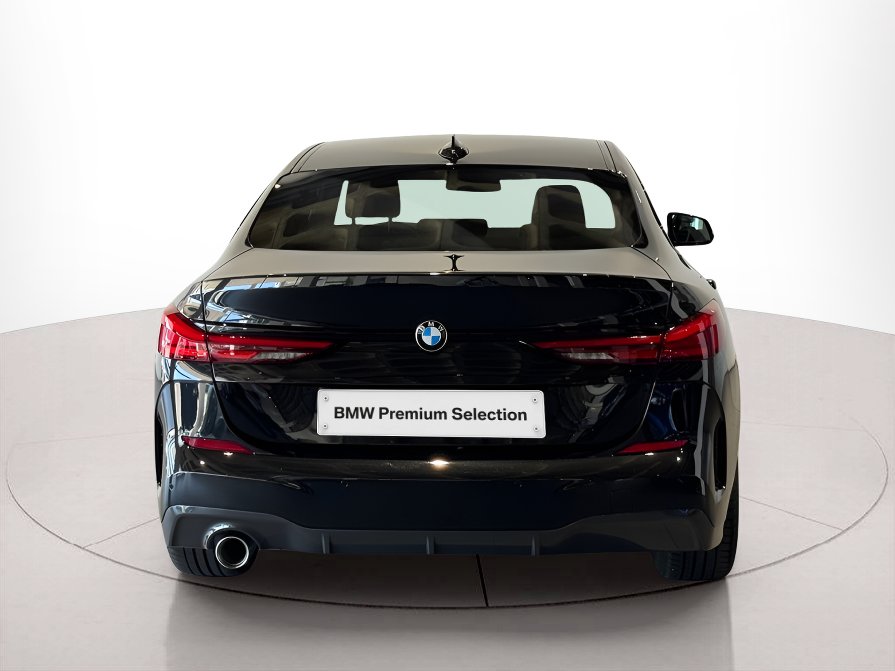 BMW Série 2 216d Gran Coupe color Negro. Año 2024. 85KW(116CV). Diesel. En concesionario BMcar Braga de Braga