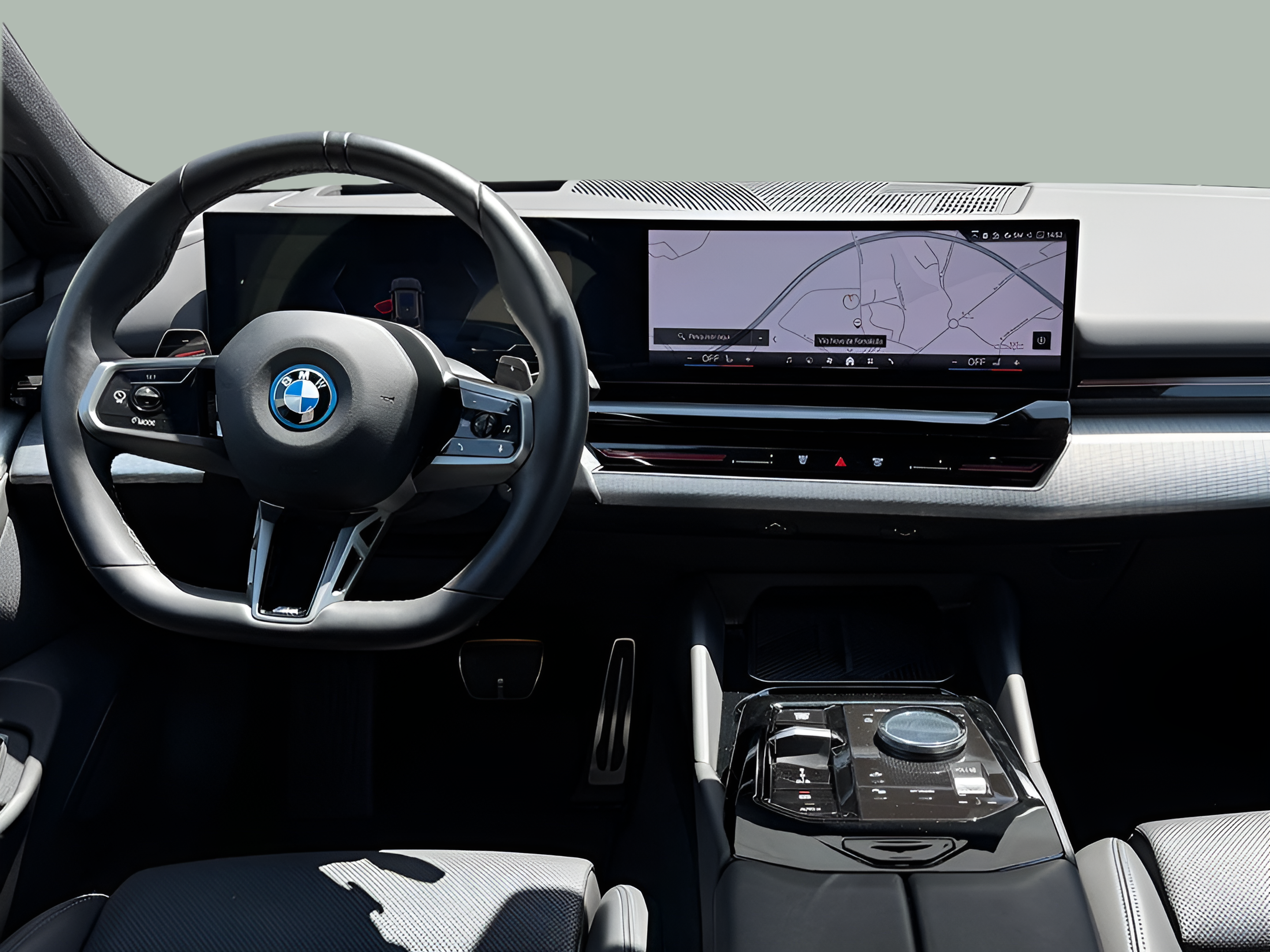 BMW Série 5 530e Touring color Gris. Año 2024. 220KW(299CV). Elétrico / Gasolina Híbrido. En concesionario BMcar Braga de Braga