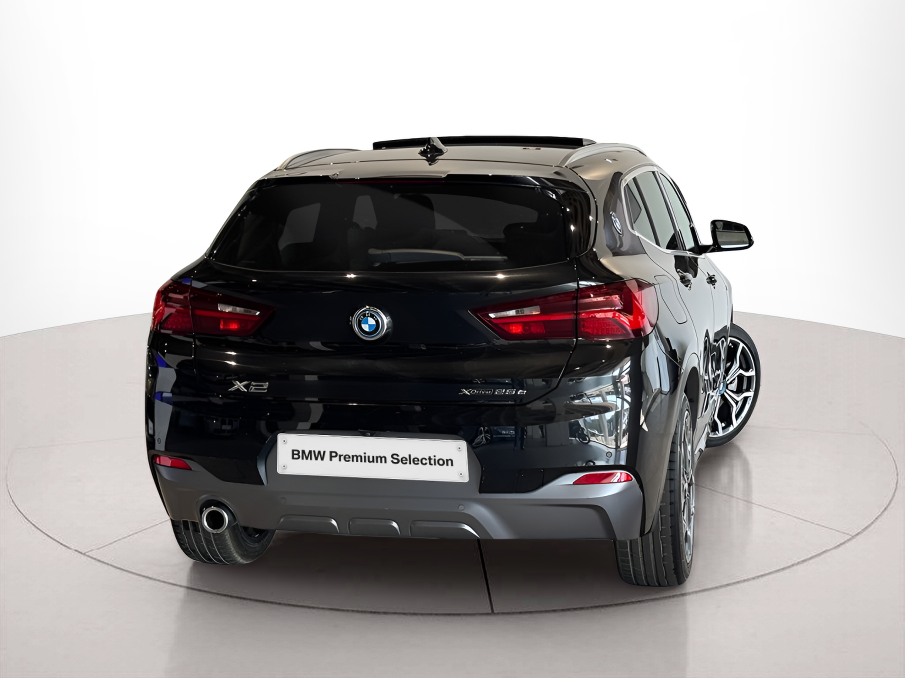 BMW X2 xDrive25e color Negro. Año 2023. 162KW(220CV). Elétrico / Gasolina Híbrido. En concesionario BMcar Braga de Braga