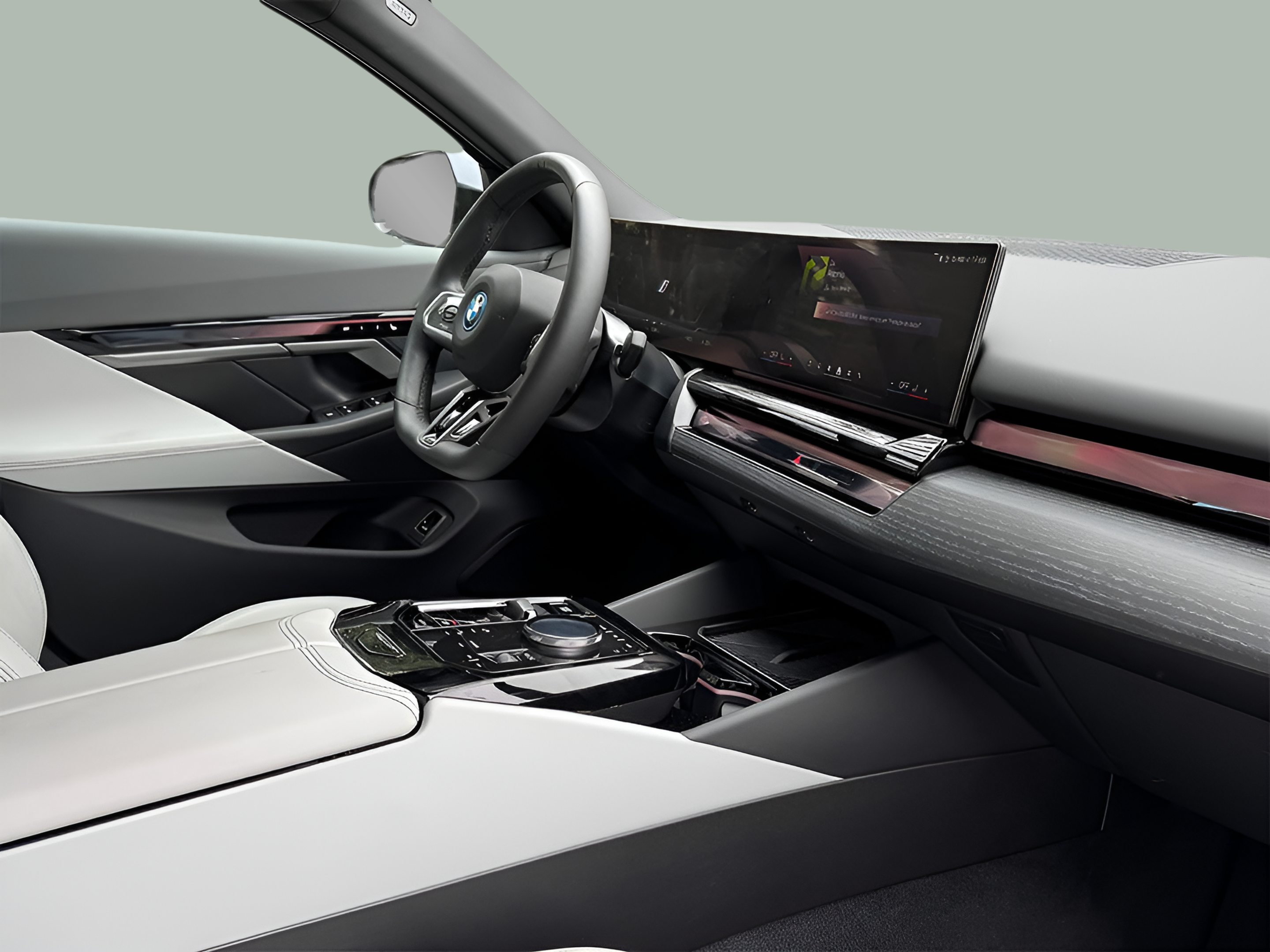 BMW i5 eDrive40 color Gris. Año 2025. 250KW(340CV). Elétrico. En concesionario BMcar Braga de Braga