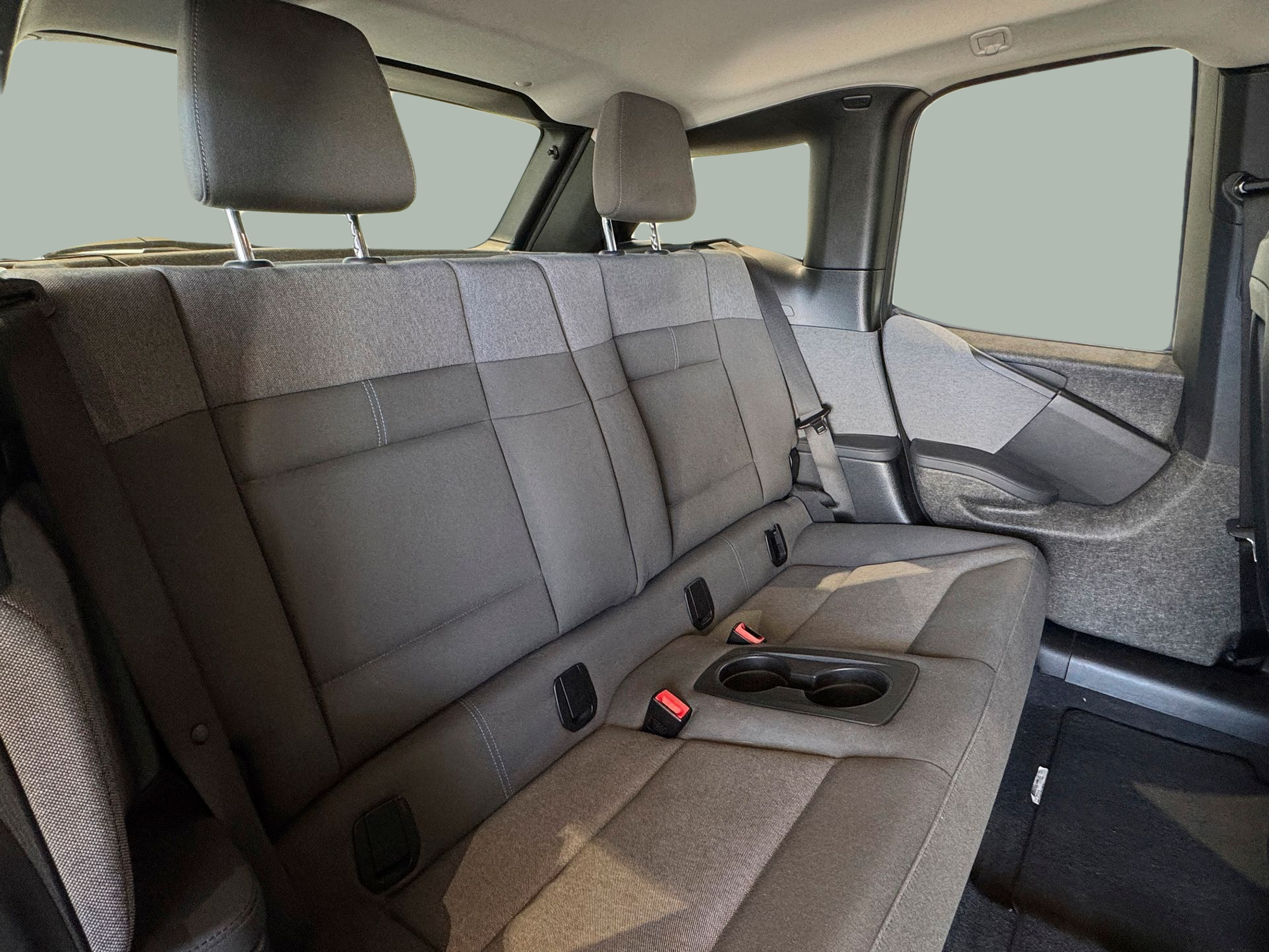 BMW i3 i3 120Ah color Blanco. Año 2022. 125KW(170CV). Elétrico. En concesionario BMcar Braga de Braga