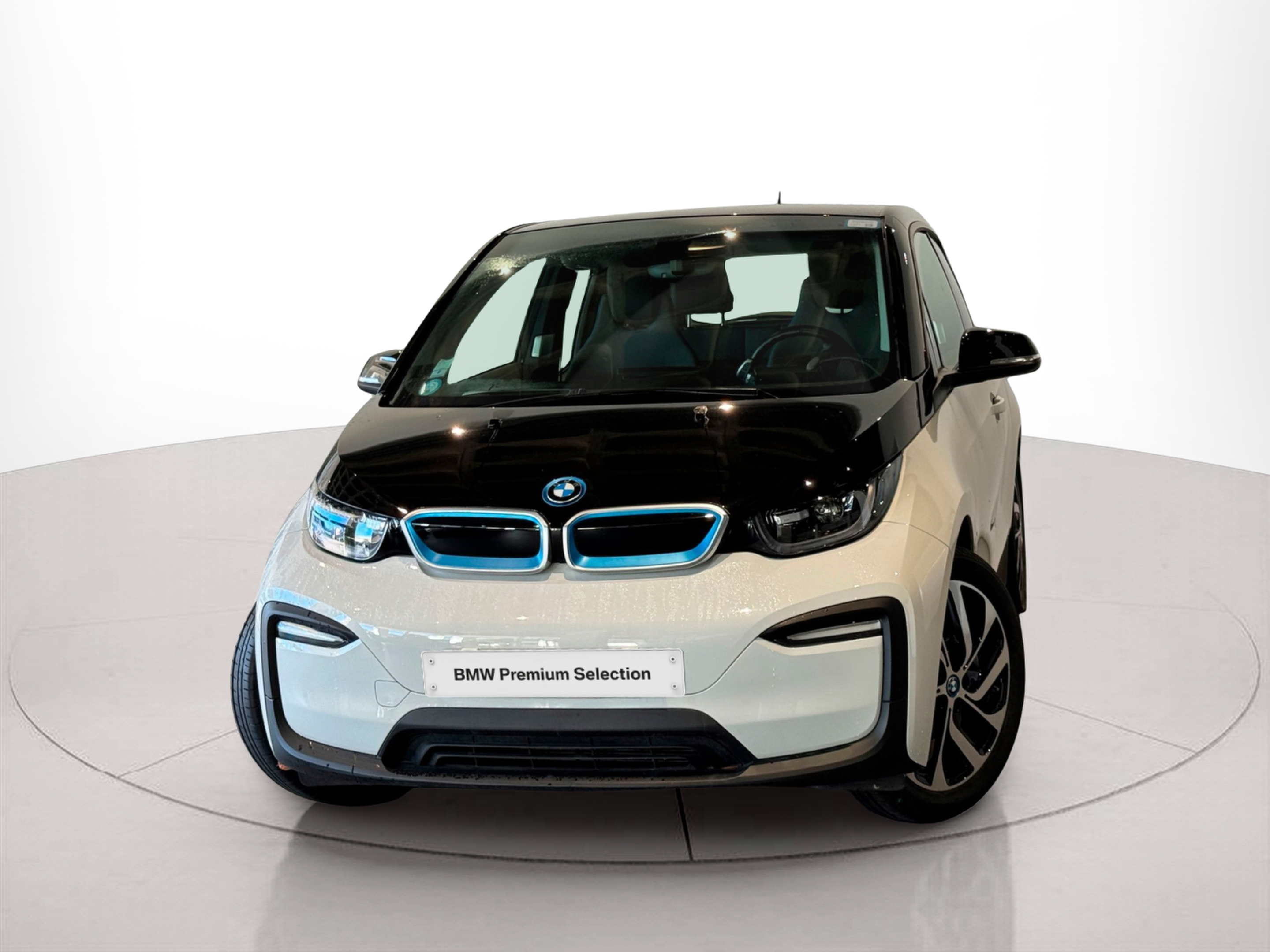 Fotos de BMW i3 i3 120Ah color Blanco. Año 2022. 125KW(170CV). Elétrico. En concesionario BMcar Braga de Braga