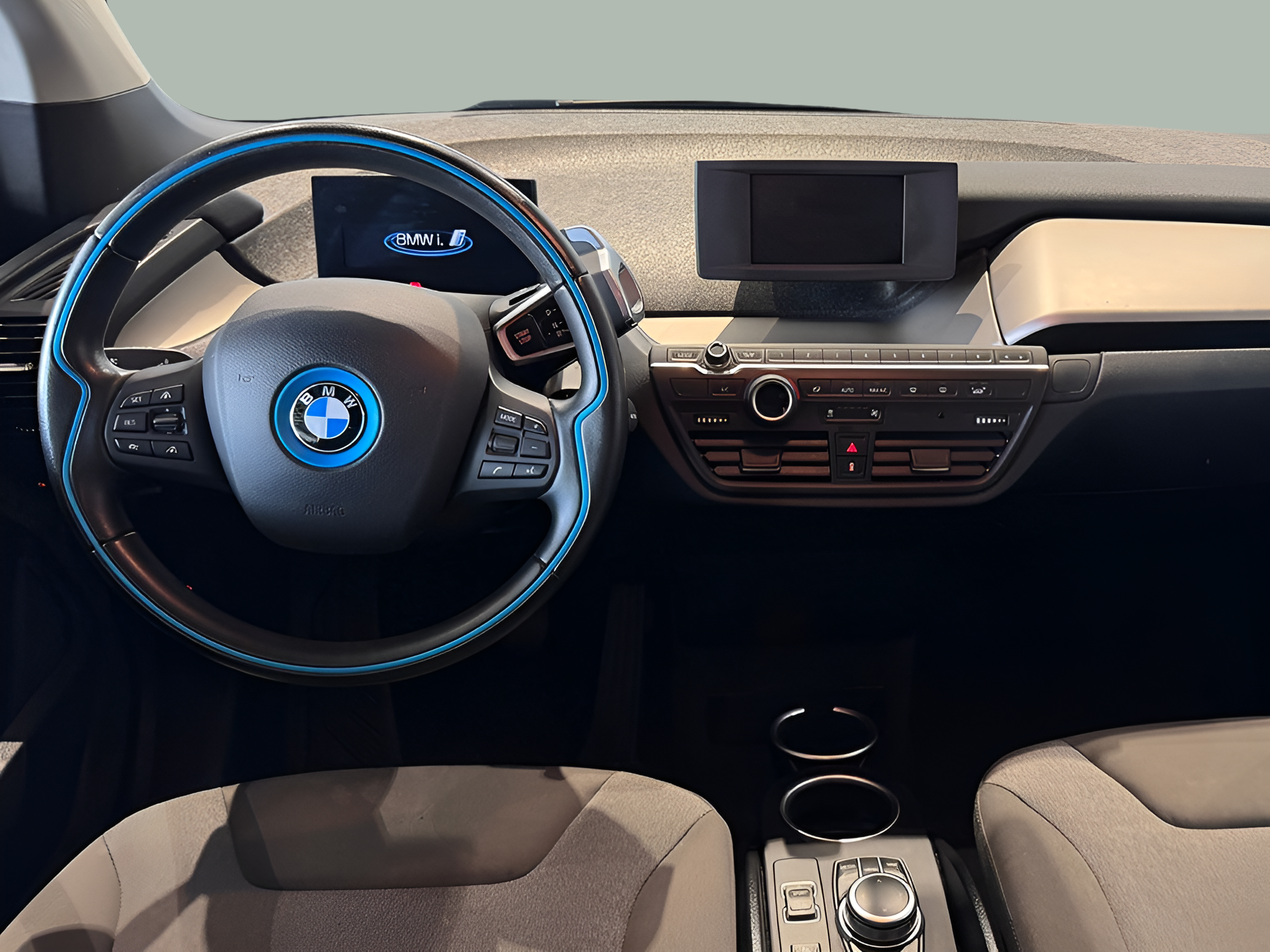 BMW i3 i3 120Ah color Gris. Año 2022. 135KW(184CV). Elétrico. En concesionario BMcar Braga de Braga