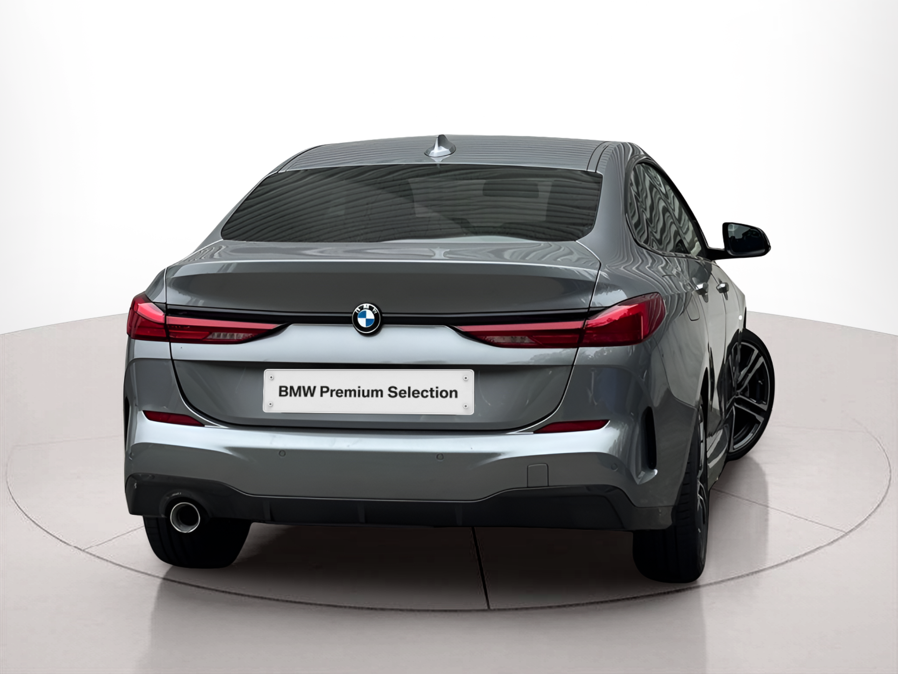 BMW Série 2 216d Gran Coupe color Gris. Año 2024. 85KW(116CV). Diesel. En concesionario BMcar Barcelos de Barcelos