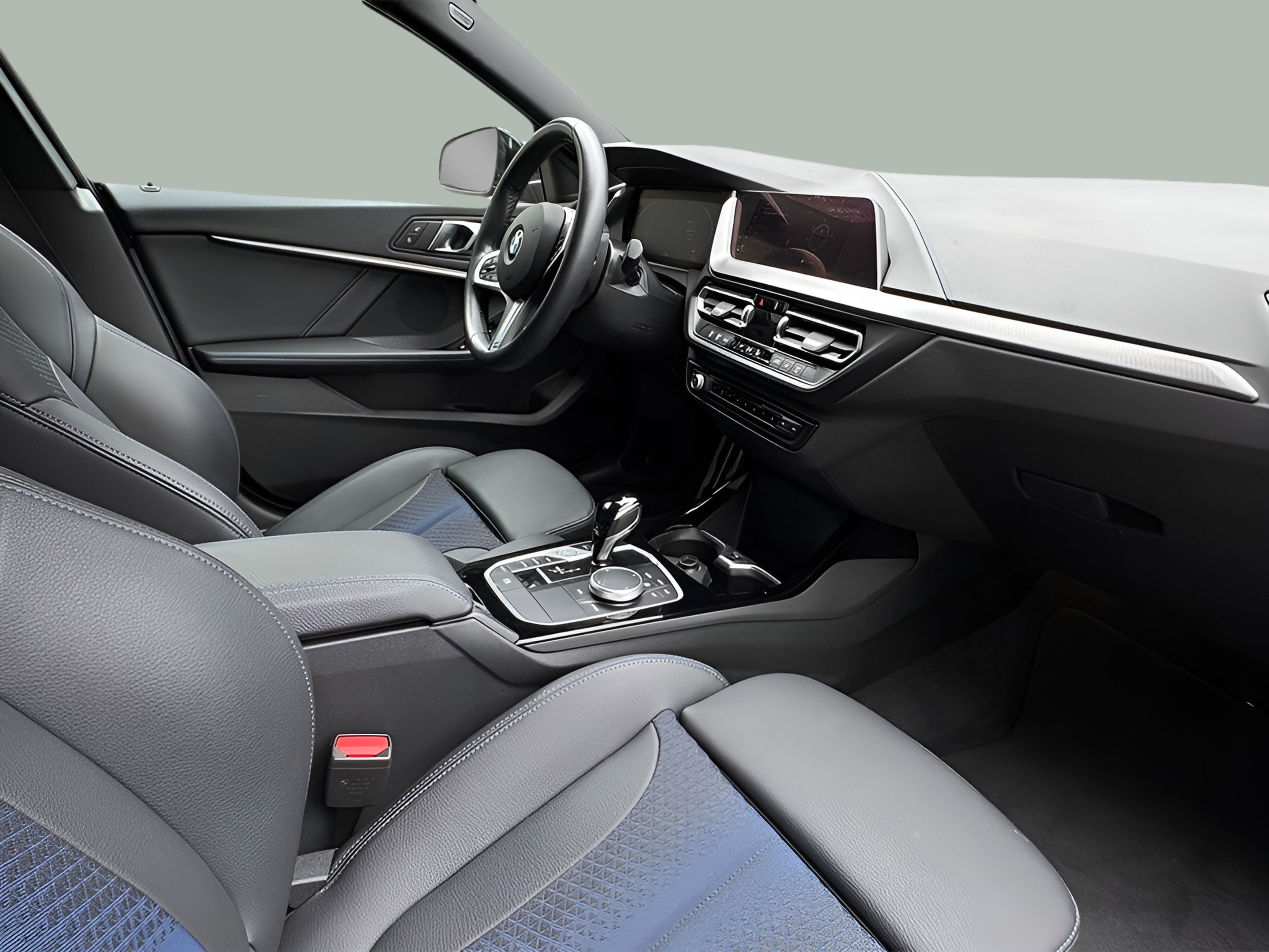 BMW Série 2 216d Gran Coupe color Gris. Año 2024. 85KW(116CV). Diesel. En concesionario BMcar Barcelos de Barcelos