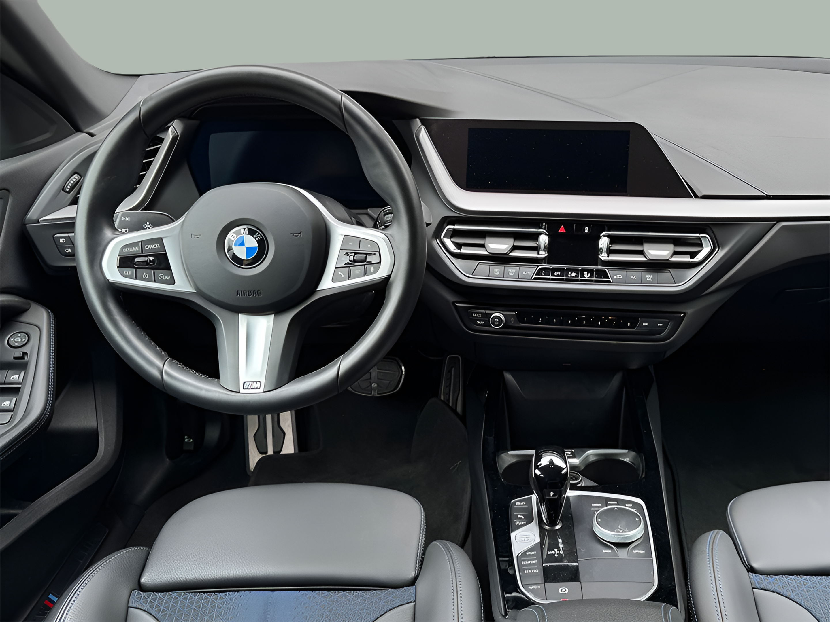 BMW Série 2 216d Gran Coupe color Gris. Año 2024. 85KW(116CV). Diesel. En concesionario BMcar Barcelos de Barcelos