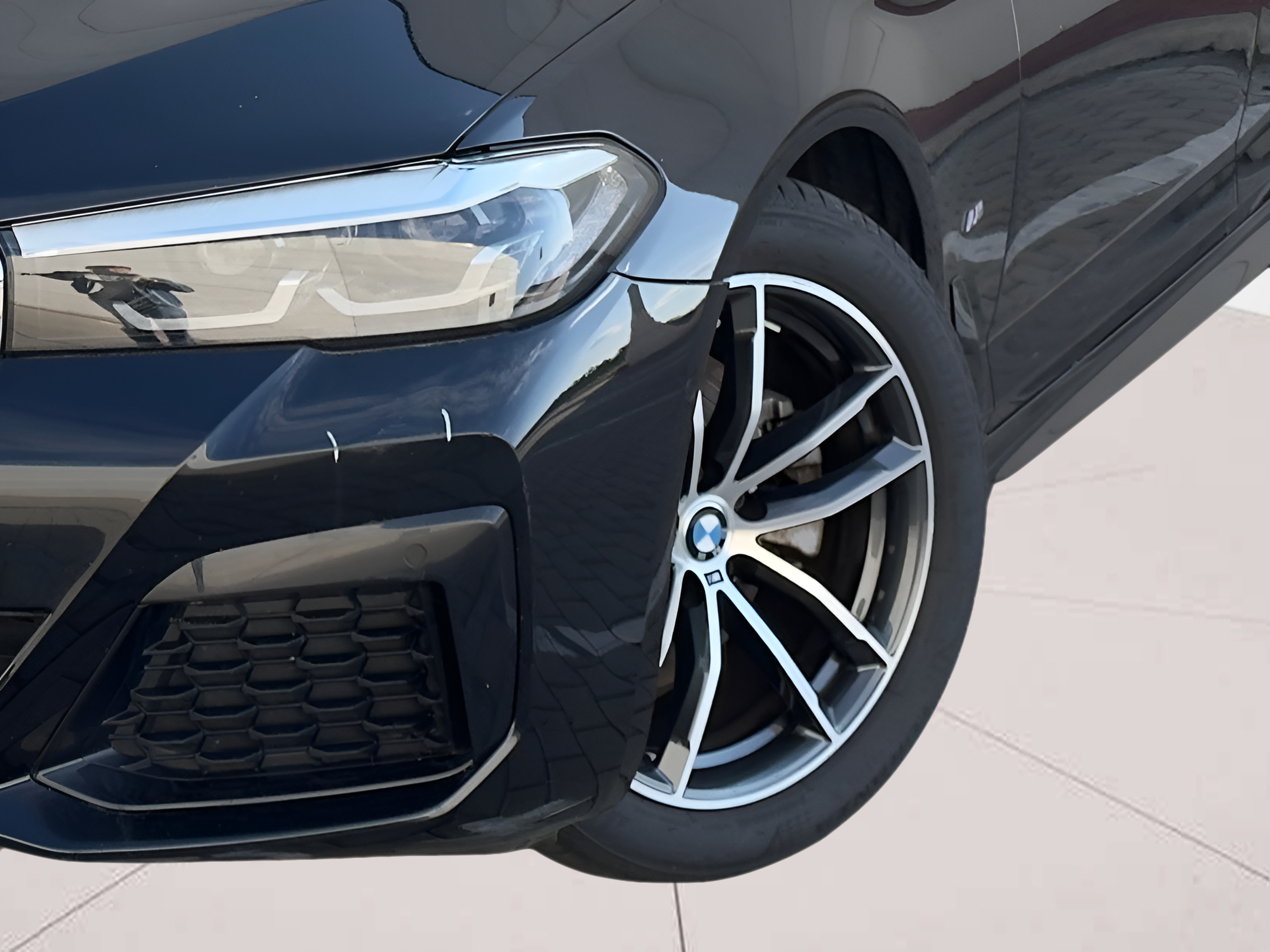 BMW Série 5 520d Touring color Negro. Año 2023. 140KW(190CV). Diesel. En concesionario BMcar Famalicão de Vila Nova de Famalicão