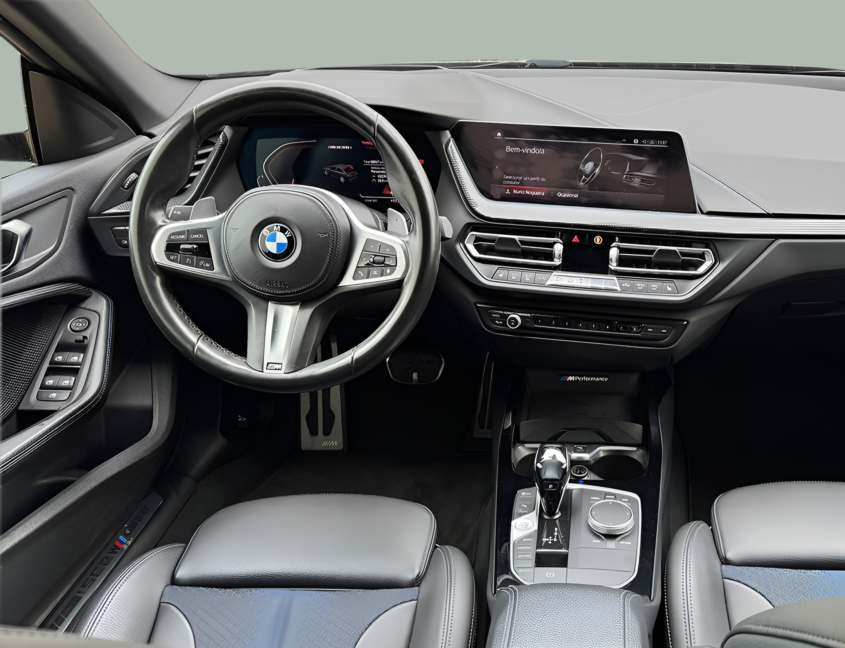 BMW Série 2 M235i Gran Coupe color Gris. Año 2022. 225KW(306CV). Gasolina. En concesionario BMcar Famalicão de Vila Nova de Famalicão