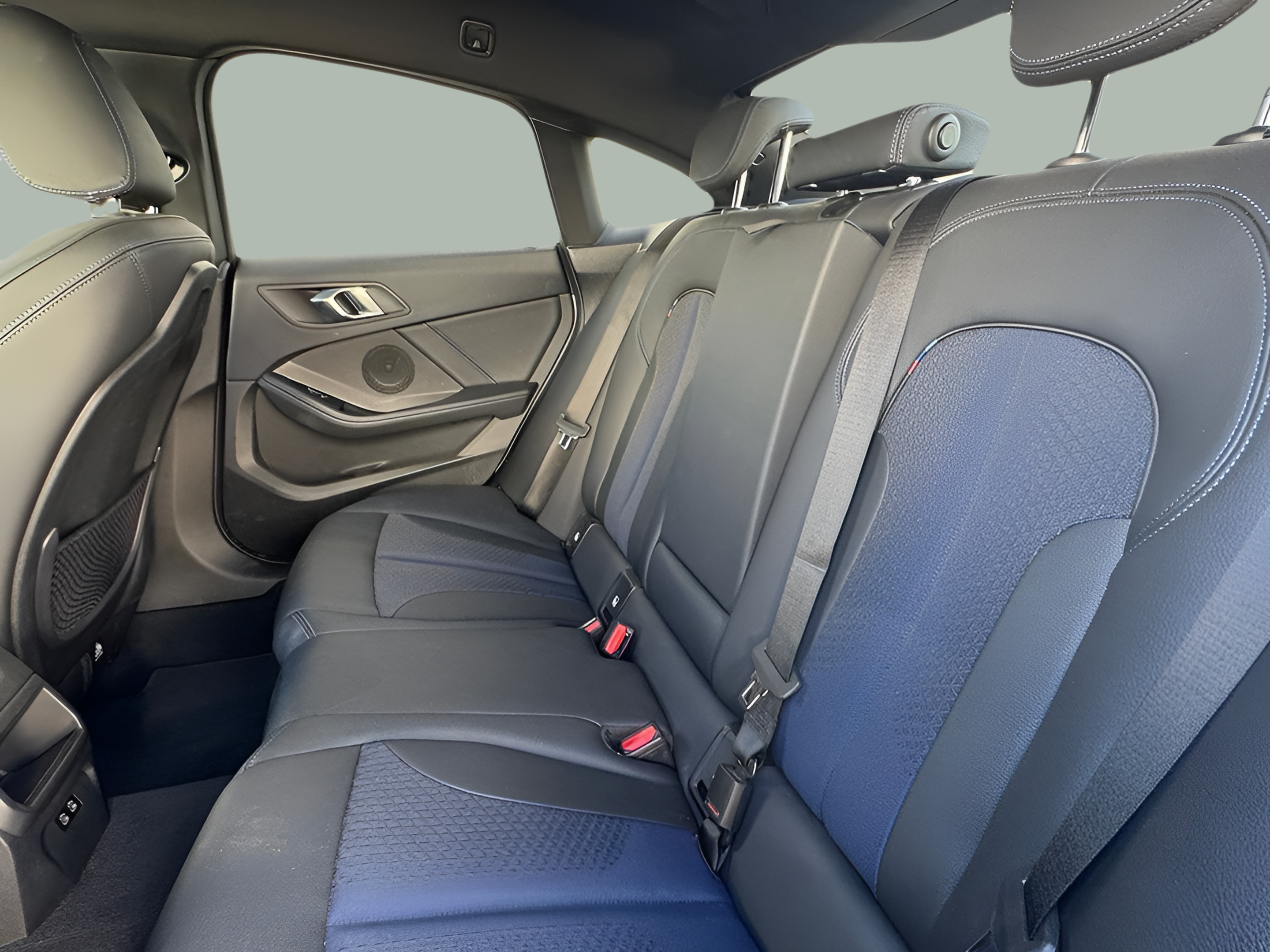 BMW Série 2 216d Gran Coupe color Gris. Año 2024. 85KW(116CV). Diesel. En concesionario BMcar Porto de Porto