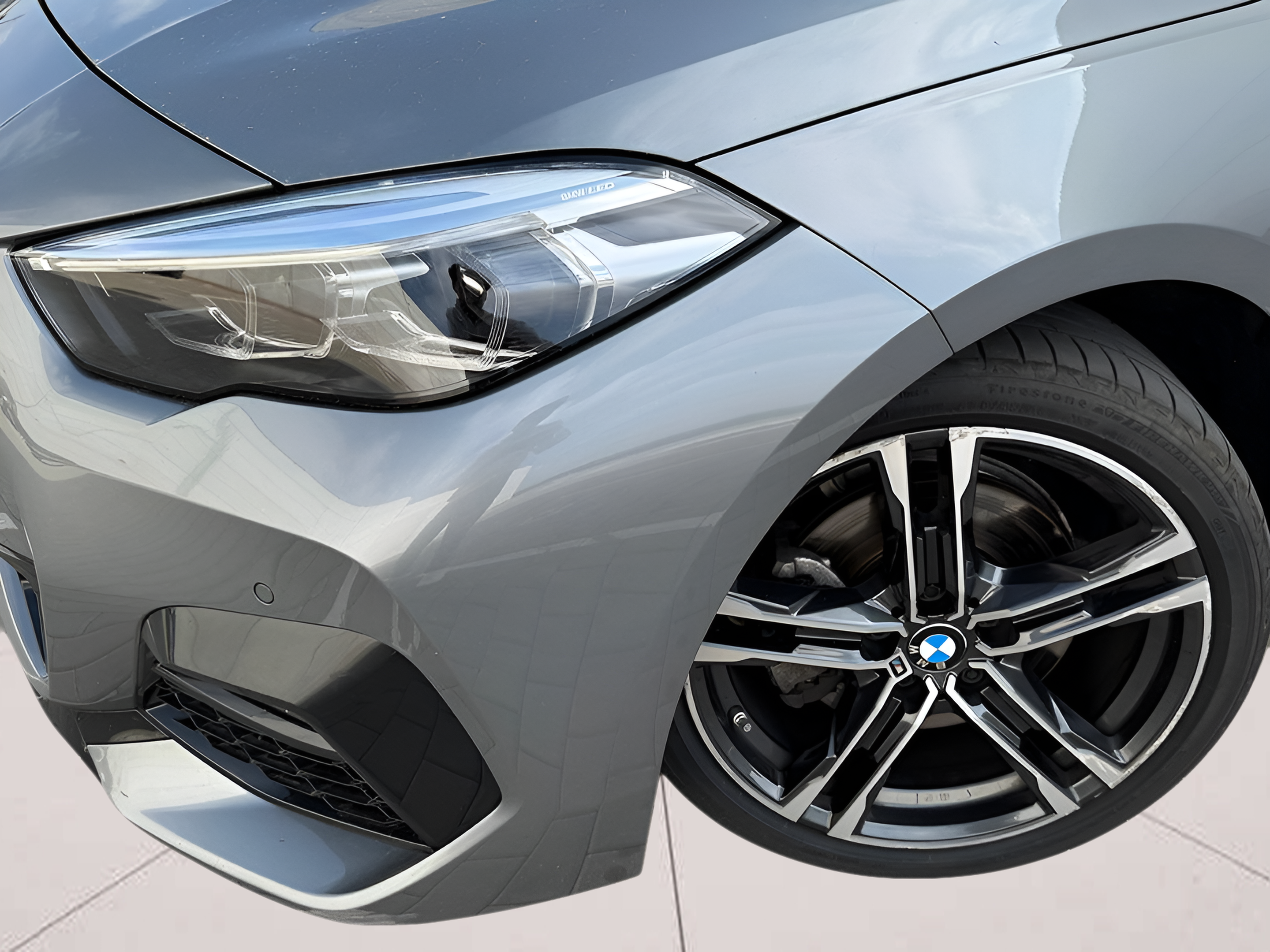 BMW Série 2 216d Gran Coupe color Gris. Año 2024. 85KW(116CV). Diesel. En concesionario BMcar Porto de Porto