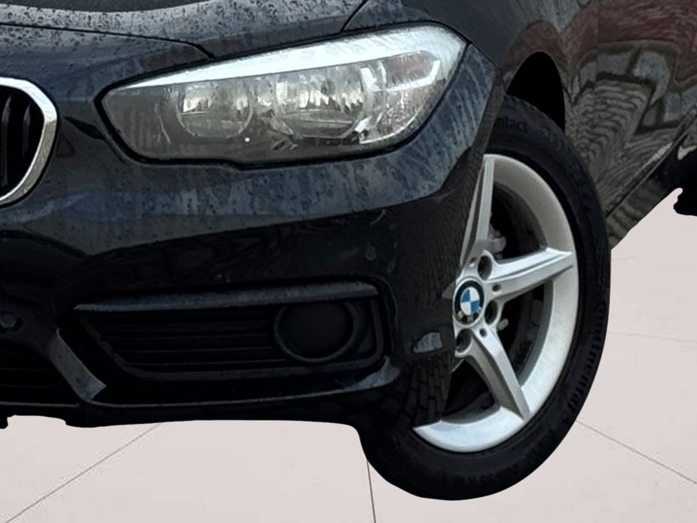 BMW Série 1 114d color Negro. Año 2022. 70KW(95CV). Diesel. En concesionario BMcar Famalicão de Vila Nova de Famalicão