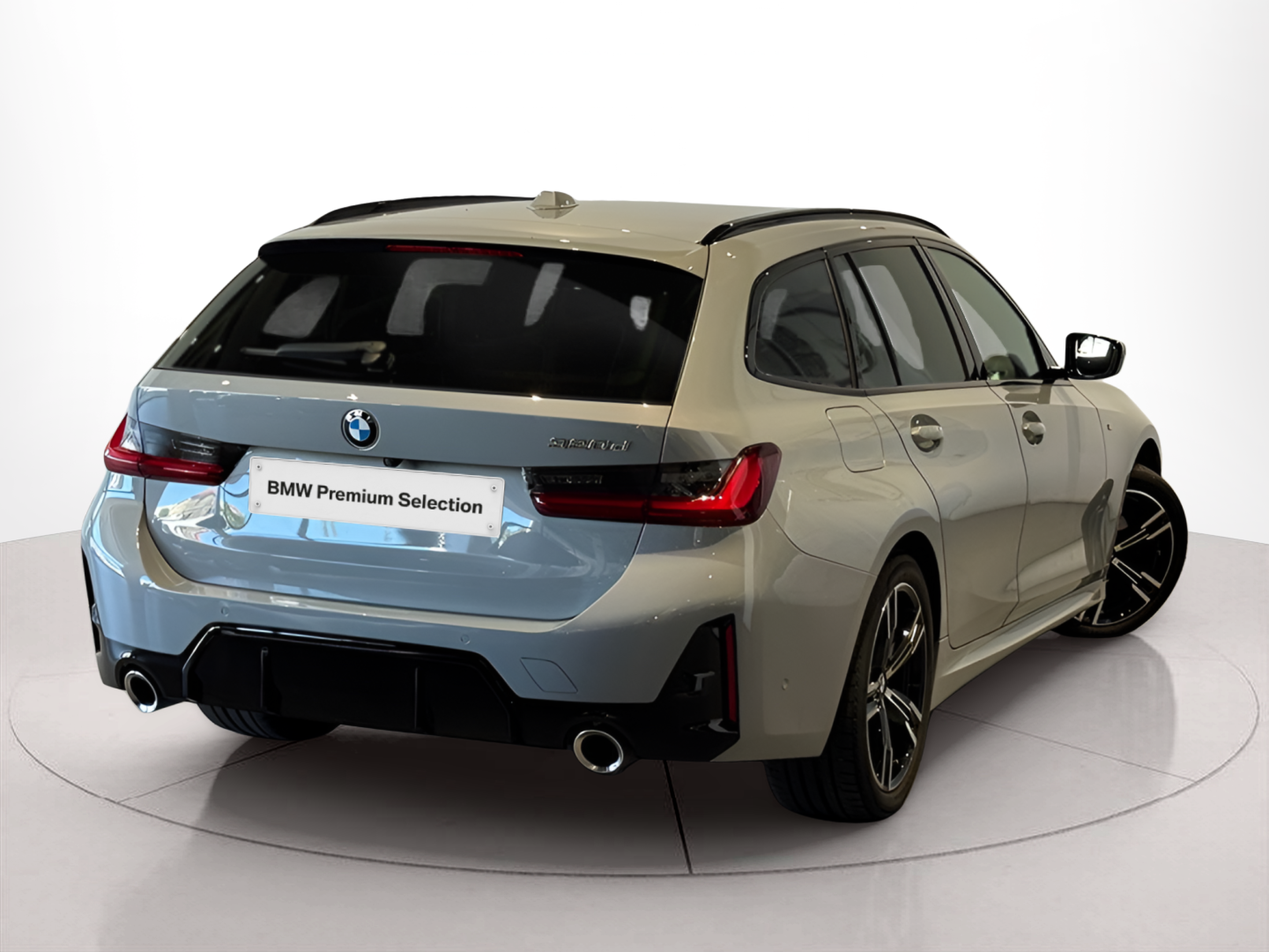 BMW Série 3 320d Touring color Gris. Año 2024. 140KW(190CV). Diesel. En concesionario BMcar Famalicão de Vila Nova de Famalicão