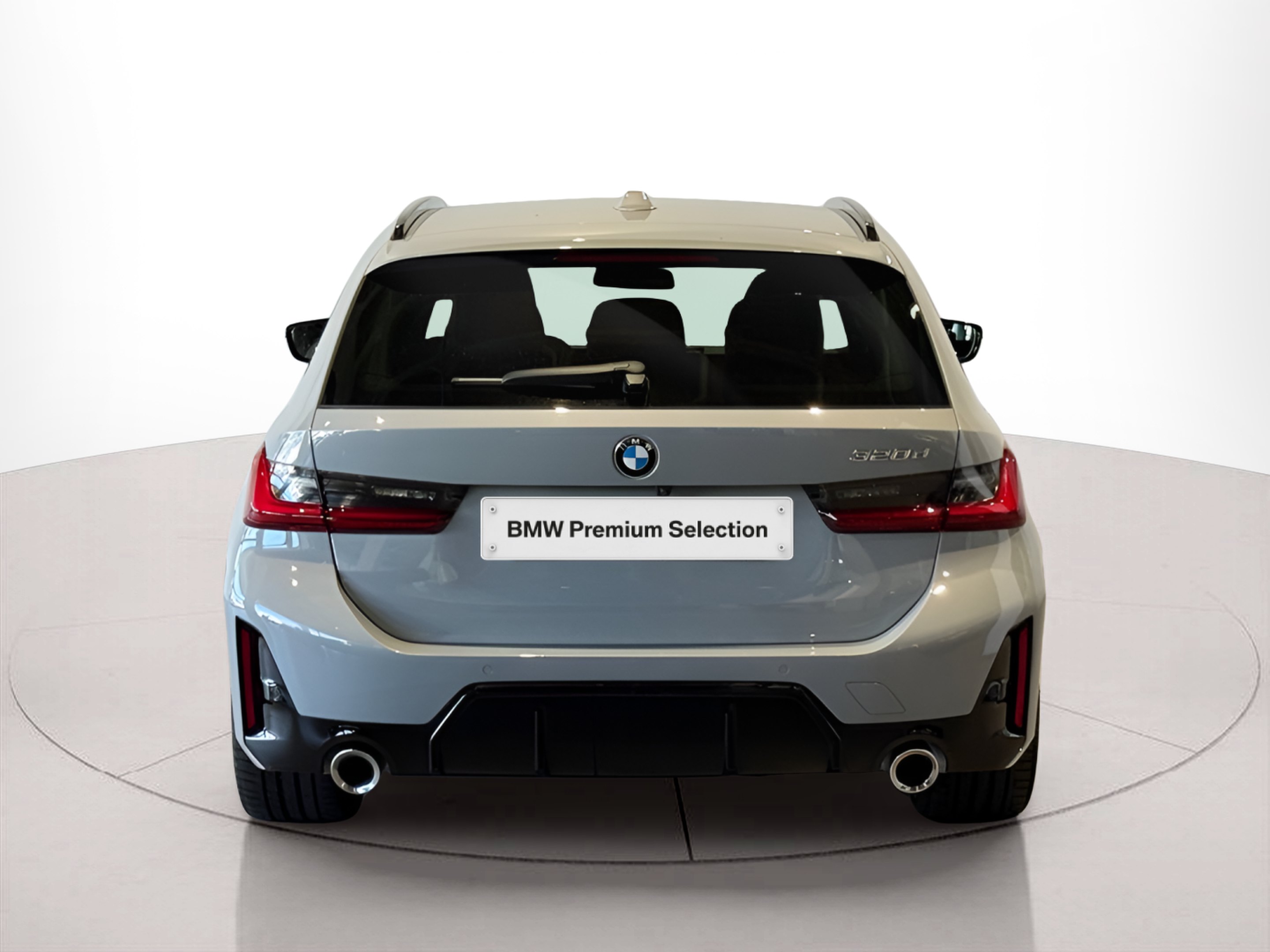 BMW Série 3 320d Touring color Gris. Año 2024. 140KW(190CV). Diesel. En concesionario BMcar Famalicão de Vila Nova de Famalicão