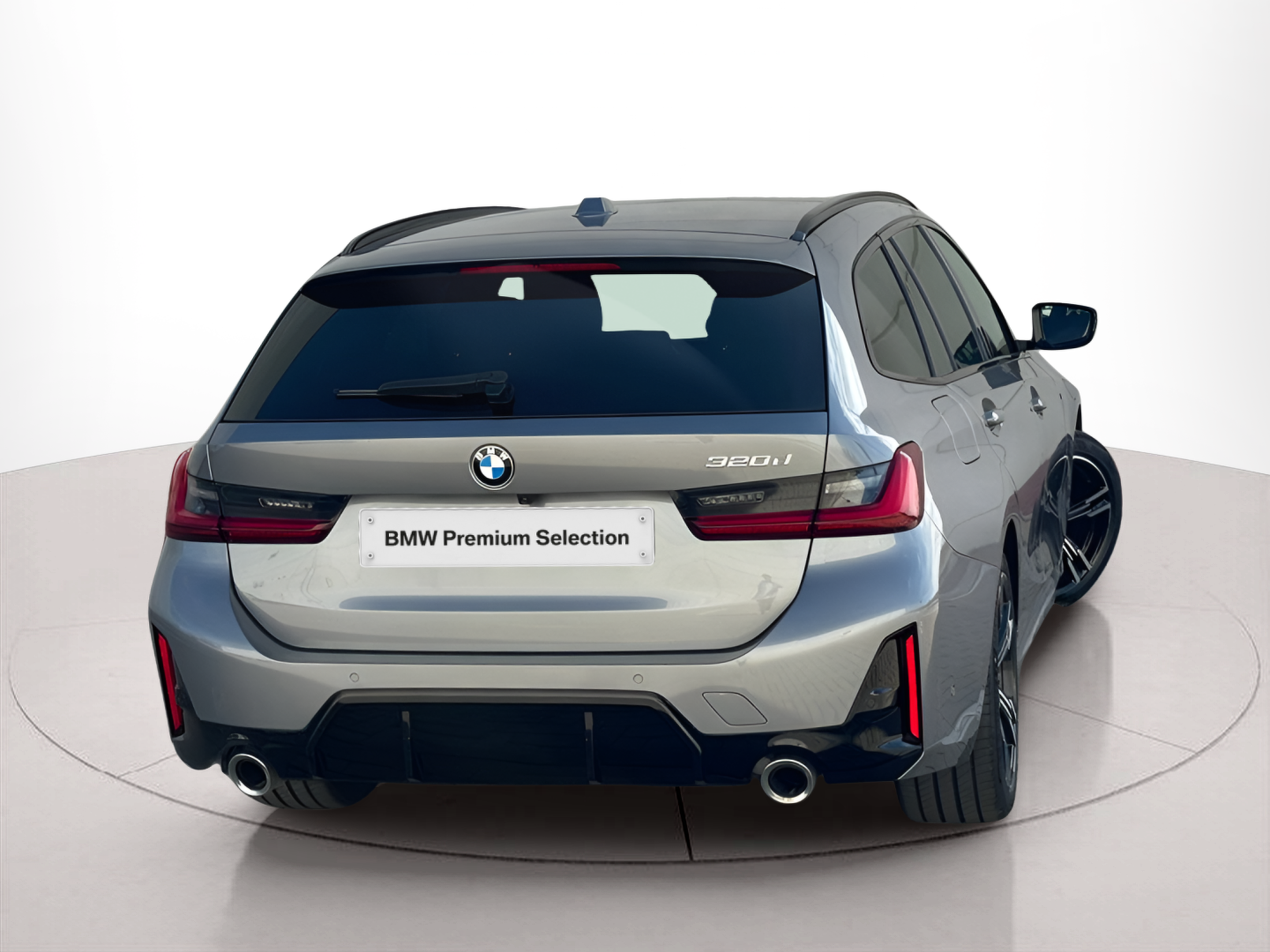 BMW Série 3 320d Touring color Gris. Año 2024. 140KW(190CV). Diesel. En concesionario BMcar Famalicão de Vila Nova de Famalicão