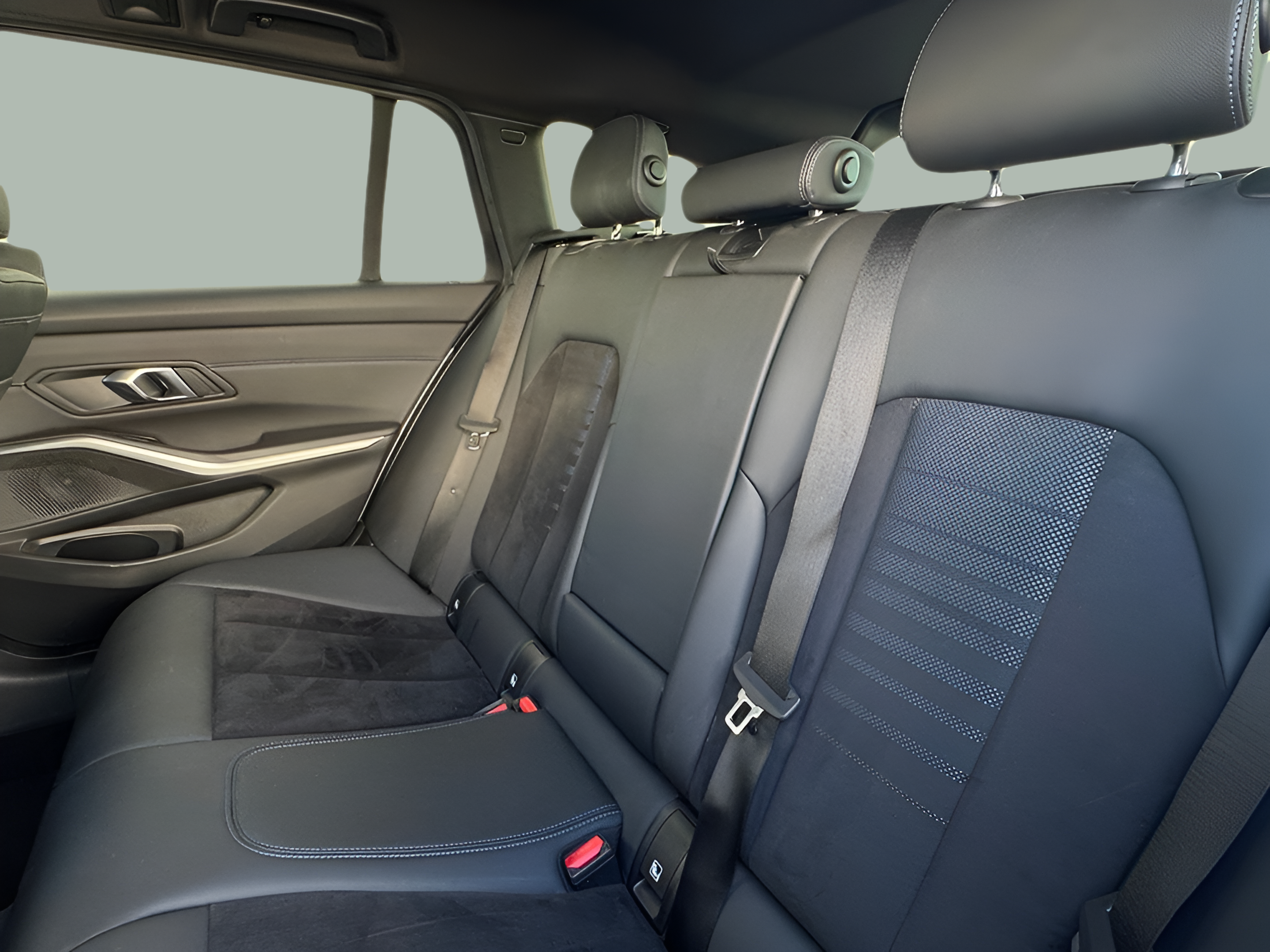 BMW Série 3 320d Touring color Gris. Año 2024. 140KW(190CV). Diesel. En concesionario BMcar Viana do Castelo de Viana do Castelo