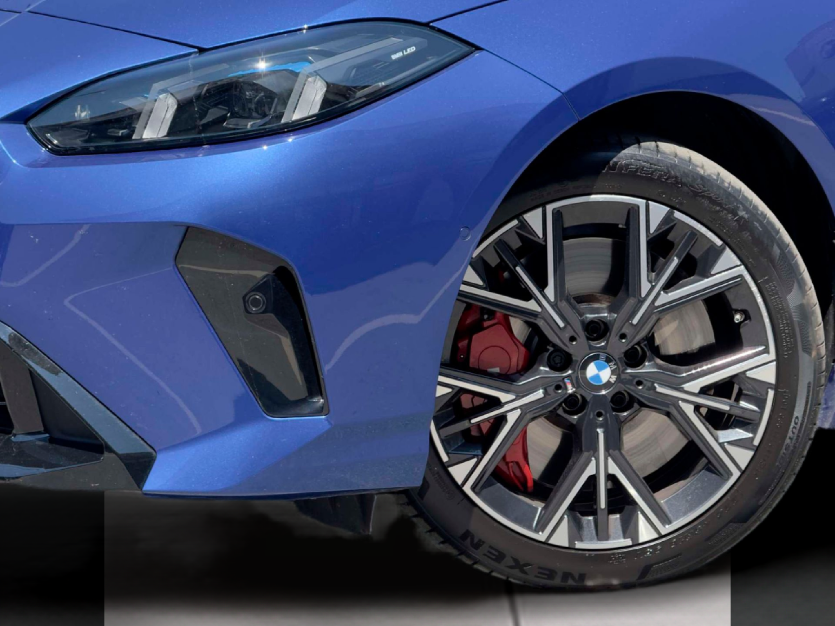 BMW Série 1 120d color Azul. Año 2024. 120KW(163CV). Diesel. En concesionario BMcar Viana do Castelo de Viana do Castelo