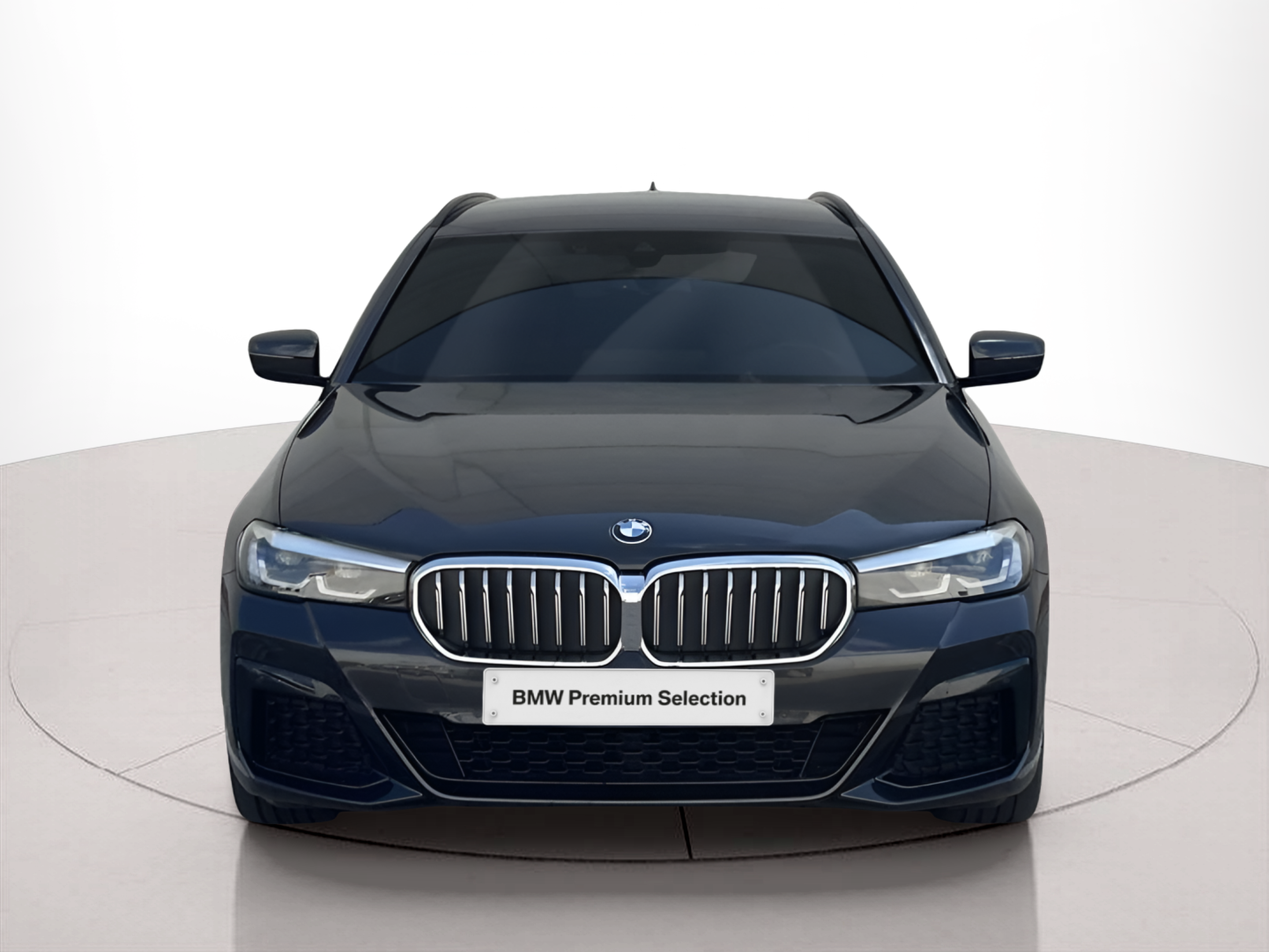 Fotos de BMW Série 5 520d Touring color Gris. Año 2023. 140KW(190CV). Diesel. En concesionario BMcar Porto de Porto