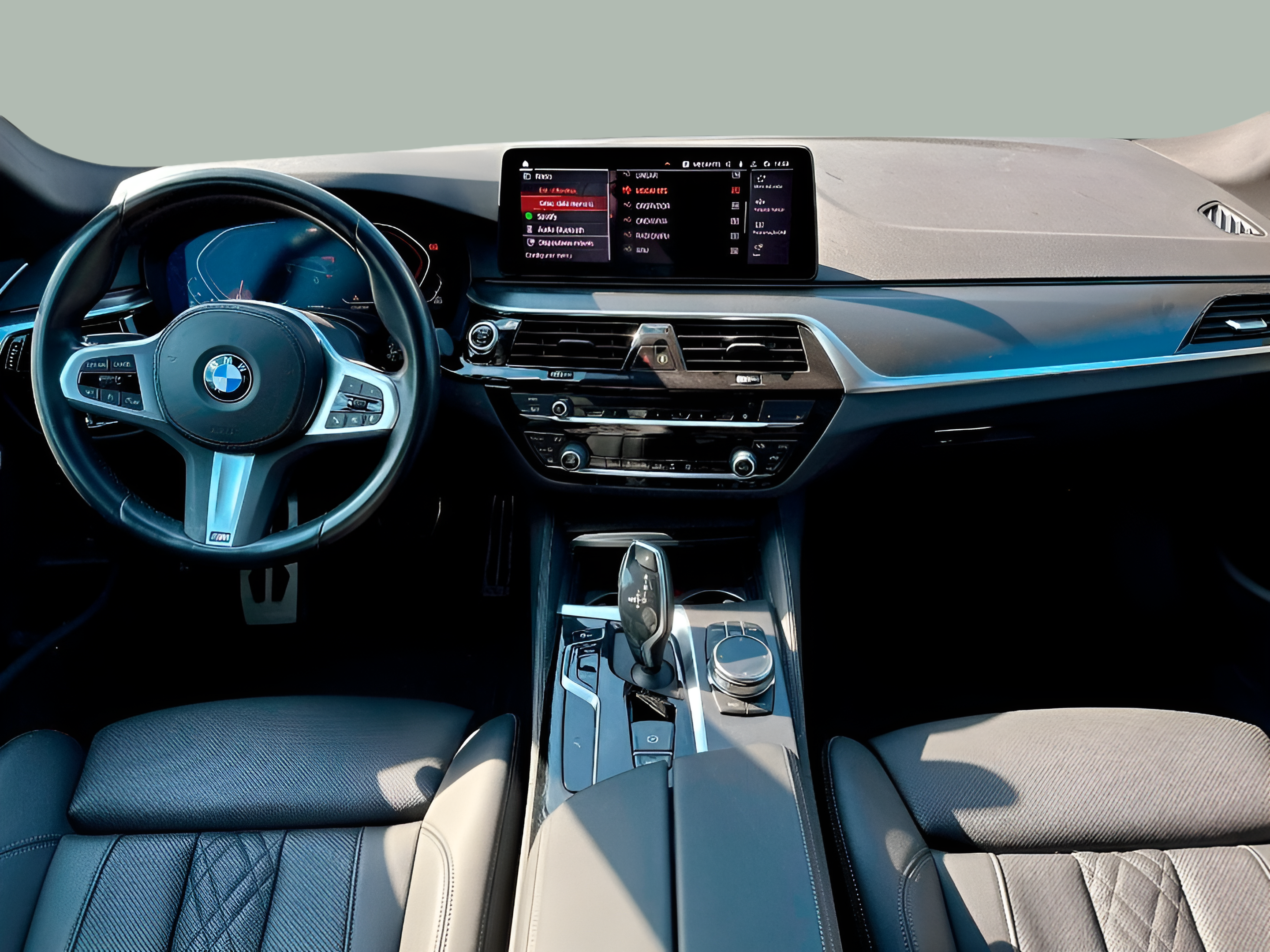BMW Série 5 520d Touring color Negro. Año 2023. 140KW(190CV). Diesel. En concesionario BMcar Braga de Braga