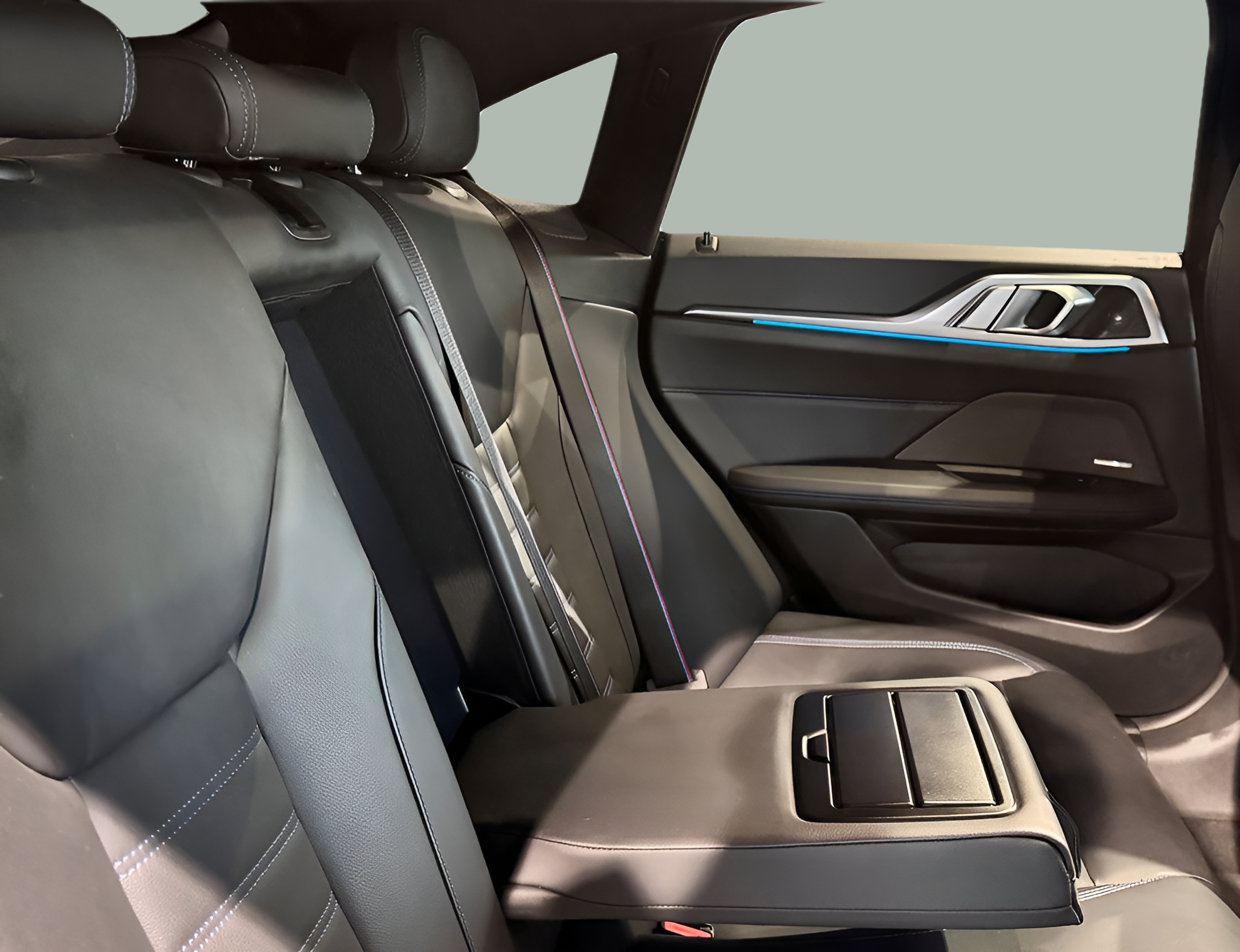 BMW Série 4 430d Berlina color Negro. Año 2023. 210KW(286CV). Diesel. En concesionario BMcar Guimarães de Guimarães