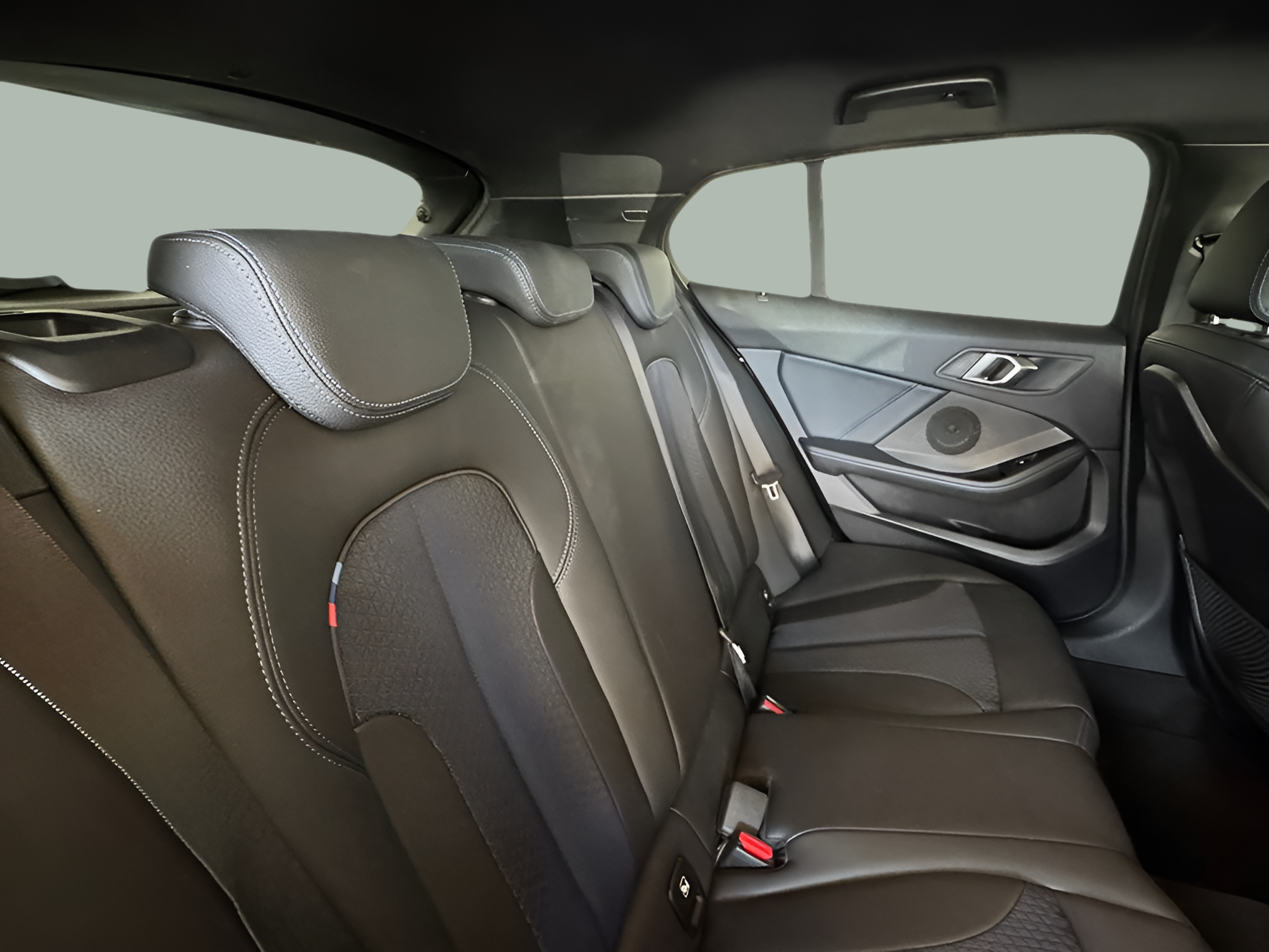 BMW Série 1 116d color Negro. Año 2024. 85KW(116CV). Diesel. En concesionario BMcar Viana do Castelo de Viana do Castelo