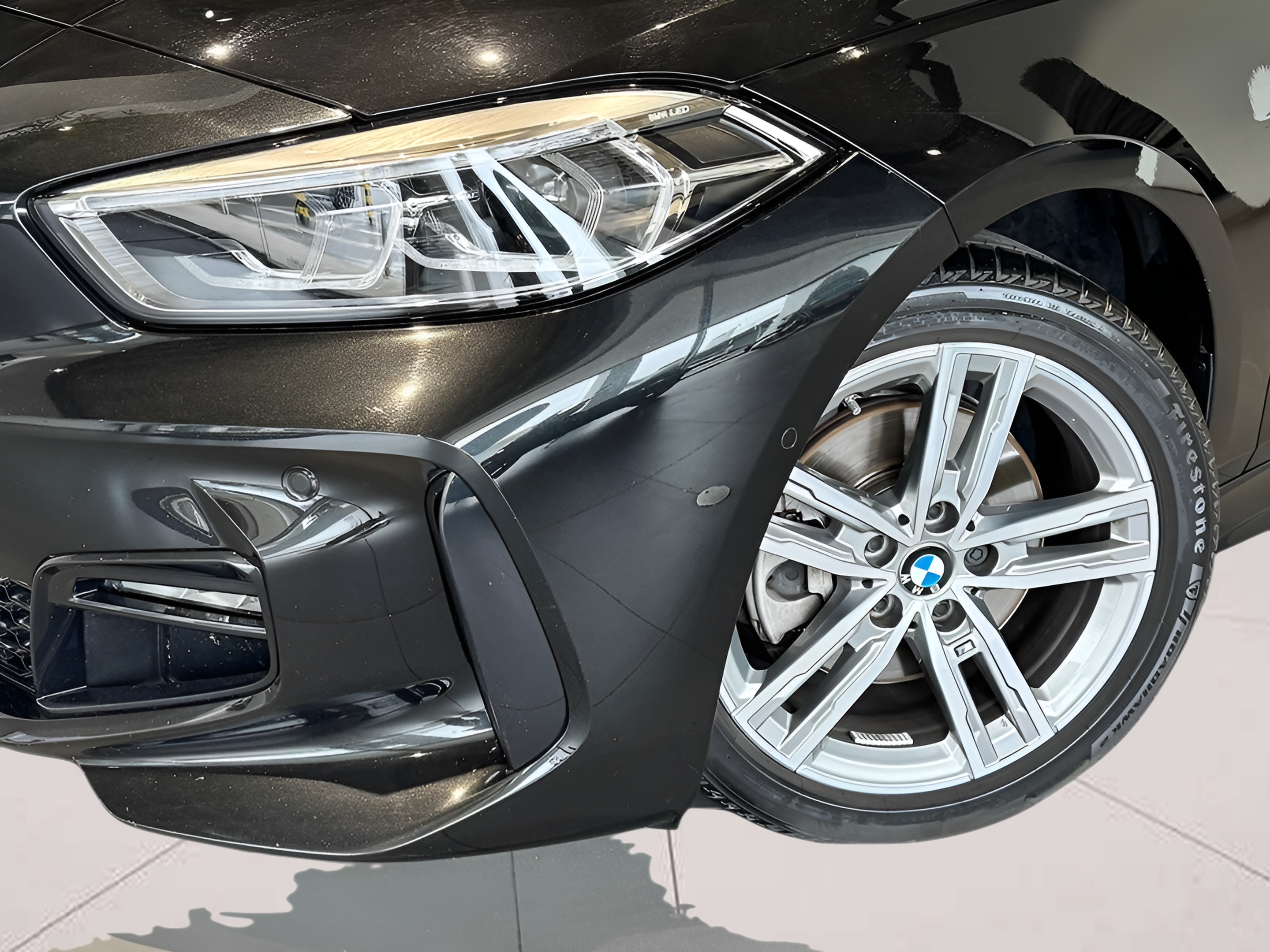 BMW Série 1 116d color Negro. Año 2024. 85KW(116CV). Diesel. En concesionario BMcar Braga de Braga