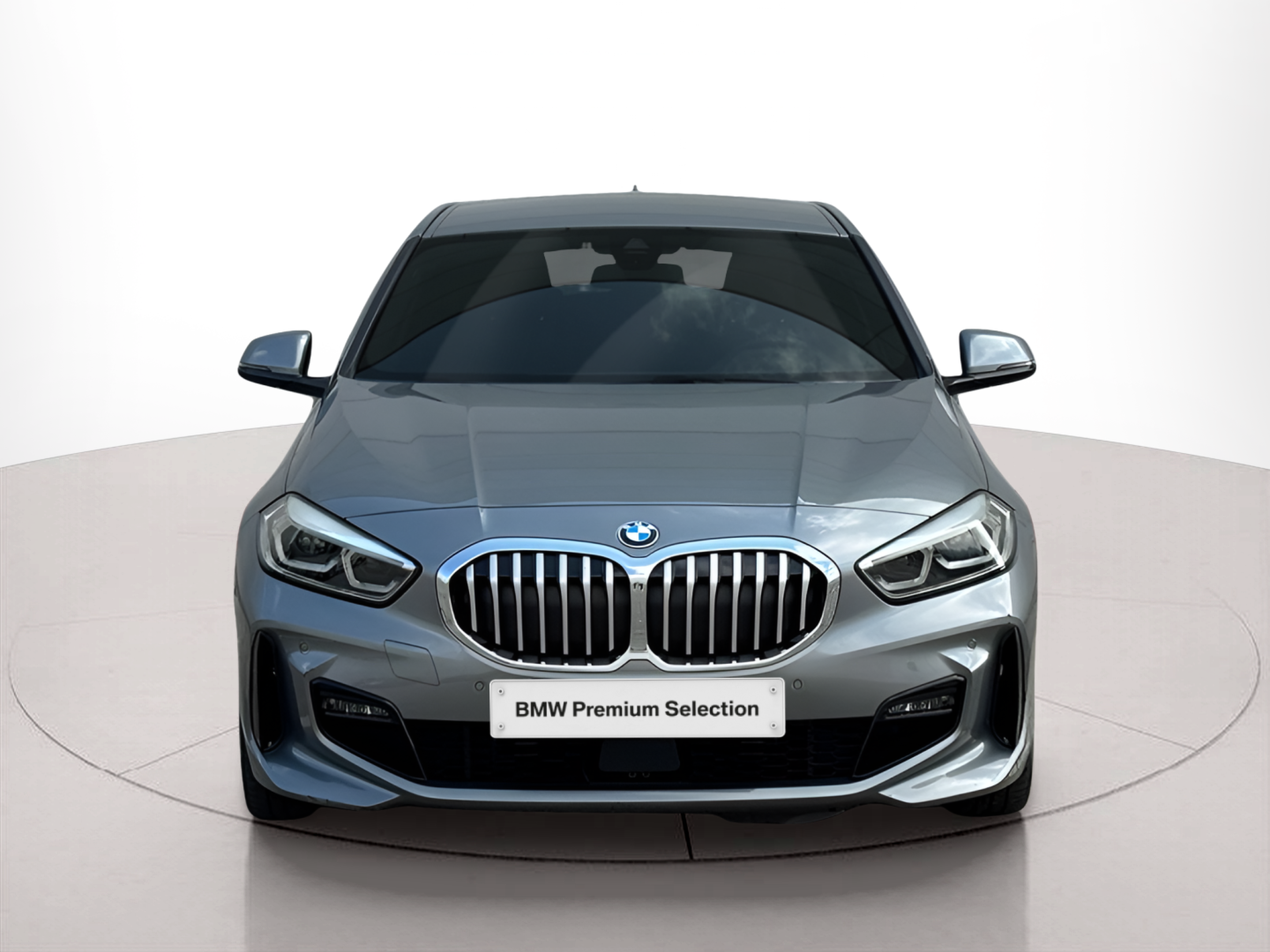 Fotos de BMW Série 1 116d color Gris. Año 2024. 85KW(116CV). Diesel. En concesionario BMcar Póvoa Varzim de Póvoa de Varzim