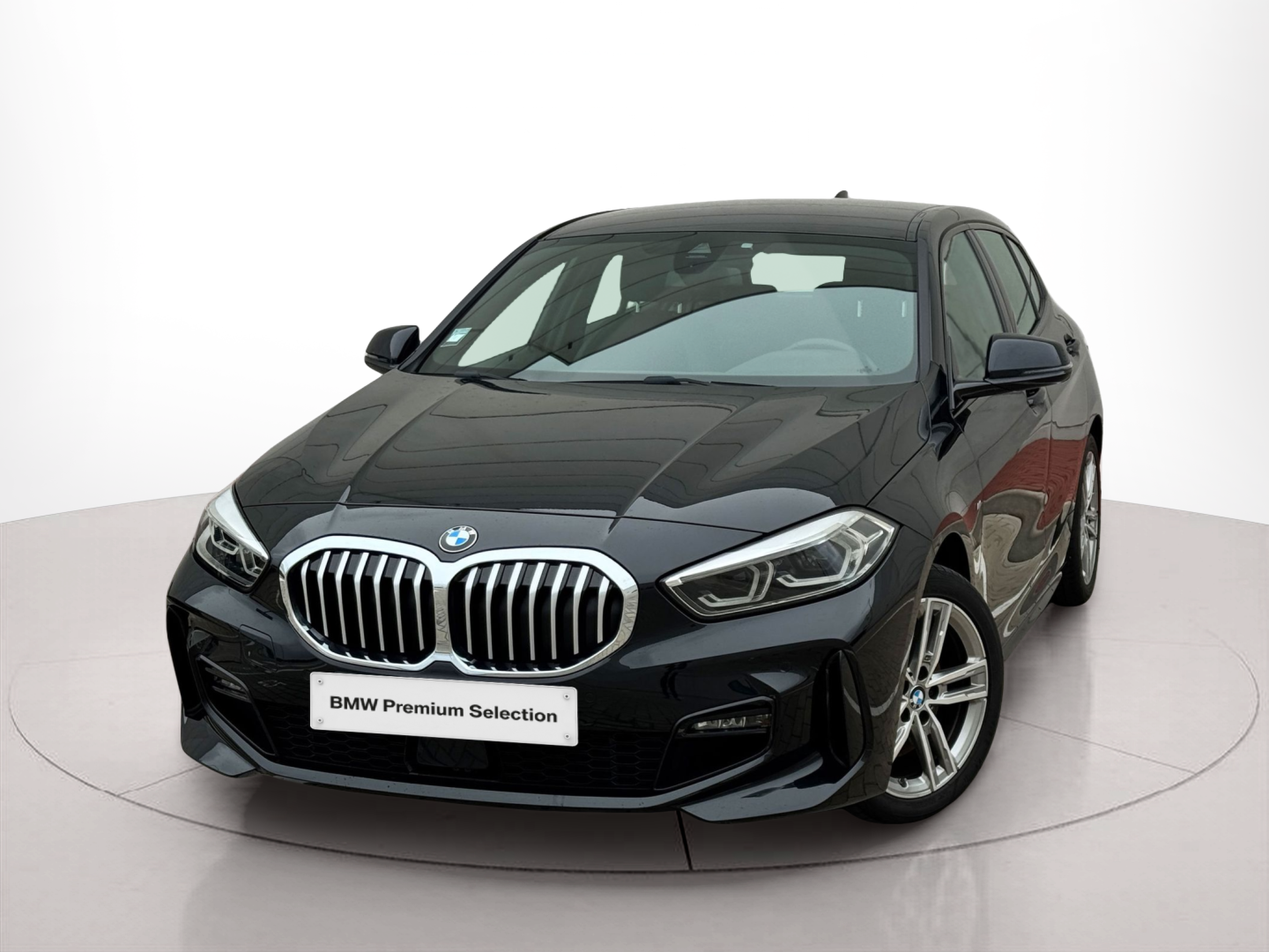 Fotos de BMW Série 1 116d color Negro. Año 2022. 85KW(116CV). Diesel. En concesionario BMcar Famalicão de Vila Nova de Famalicão