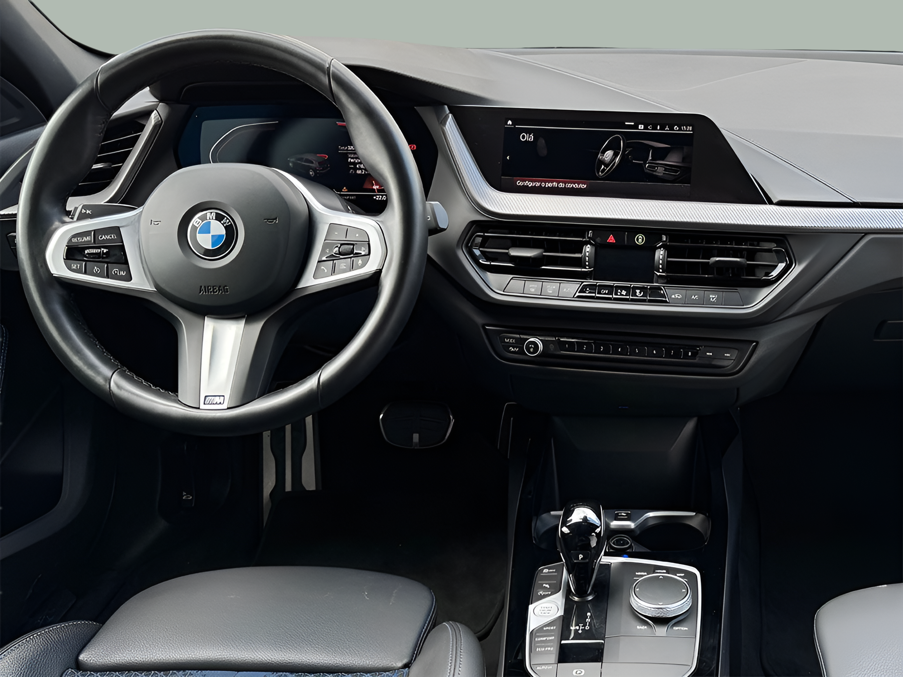 BMW Série 1 116d color Gris. Año 2024. 85KW(116CV). Diesel. En concesionario BMcar Póvoa Varzim de Póvoa de Varzim