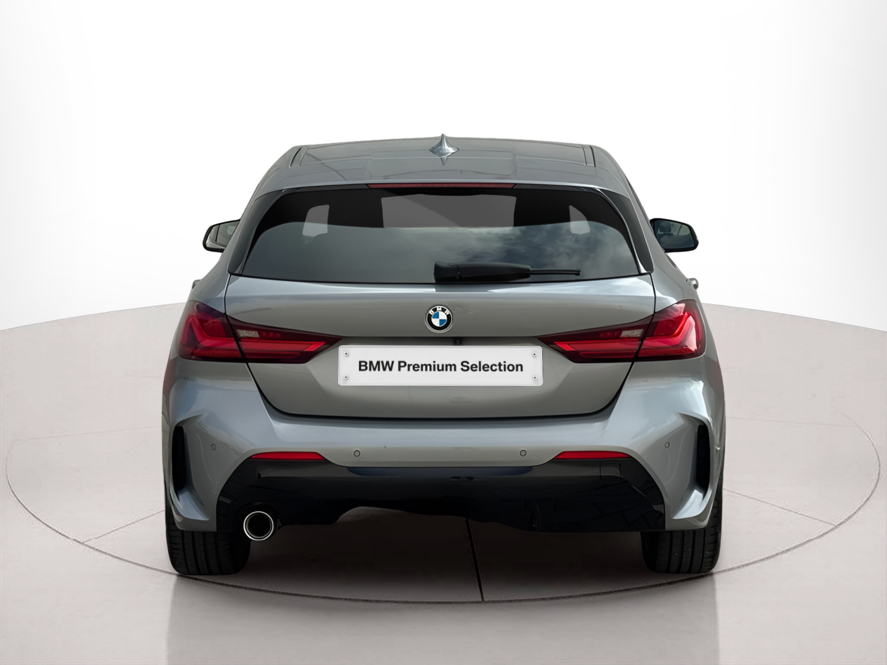 BMW Série 1 116d color Gris. Año 2024. 85KW(116CV). Diesel. En concesionario BMcar Porto de Porto