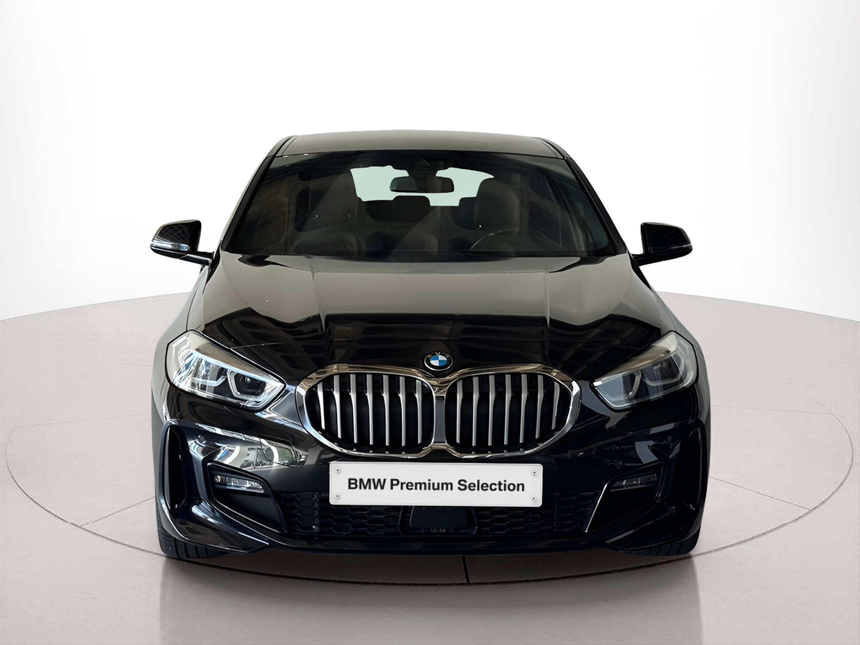 Fotos de BMW Série 1 116d color Negro. Año 2024. 85KW(116CV). Diesel. En concesionario BMcar Braga de Braga