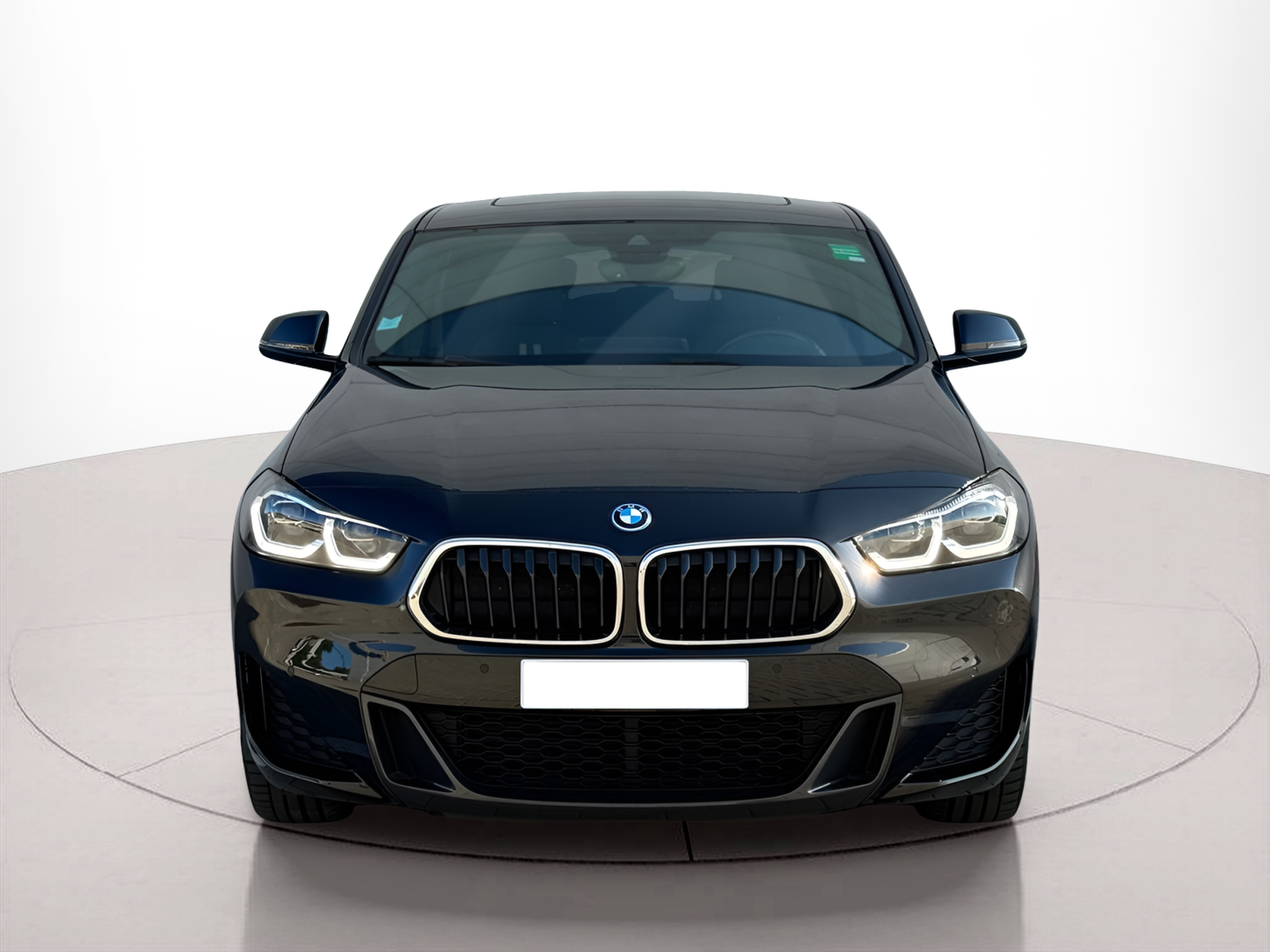 Fotos de BMW X2 xDrive25e color Negro. Año 2023. 162KW(220CV). Elétrico / Gasolina Híbrido. En concesionario BMcar Braga de Braga