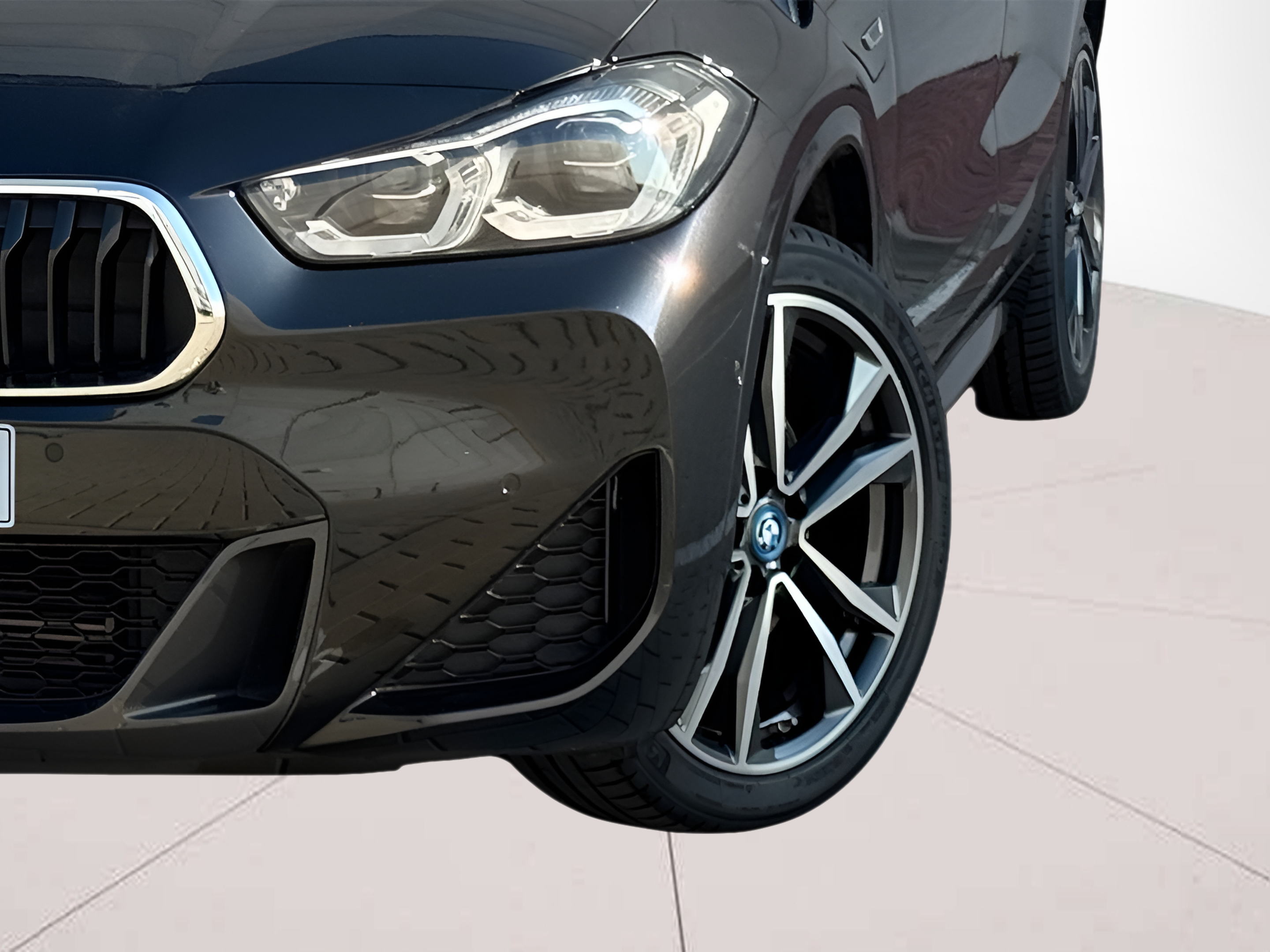 BMW X2 xDrive25e color Negro. Año 2023. 162KW(220CV). Elétrico / Gasolina Híbrido. En concesionario BMcar Braga de Braga