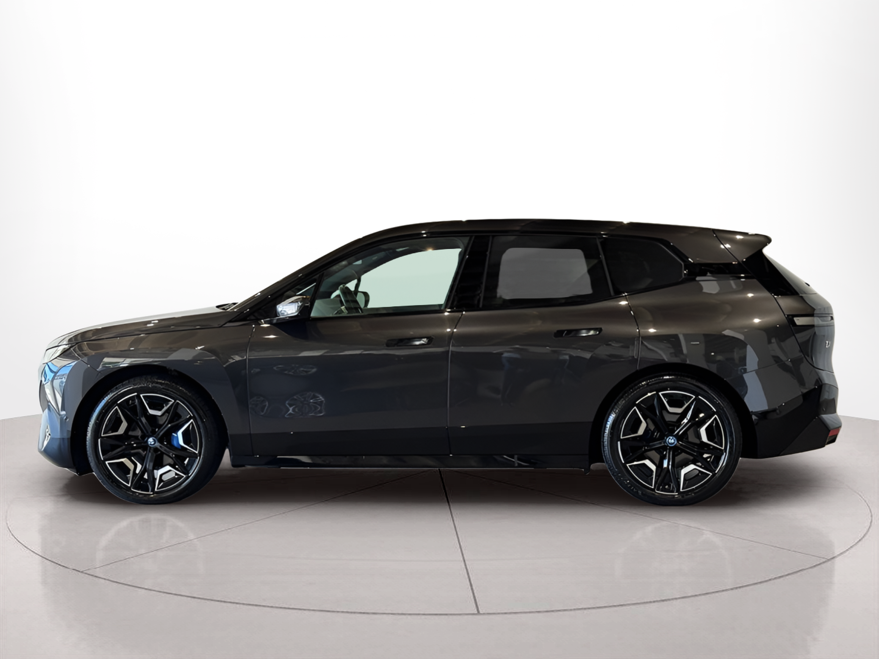 Fotos de BMW iX xDrive50 color Gris. Año 2023. 385KW(523CV). Elétrico. En concesionario BMcar Braga de Braga