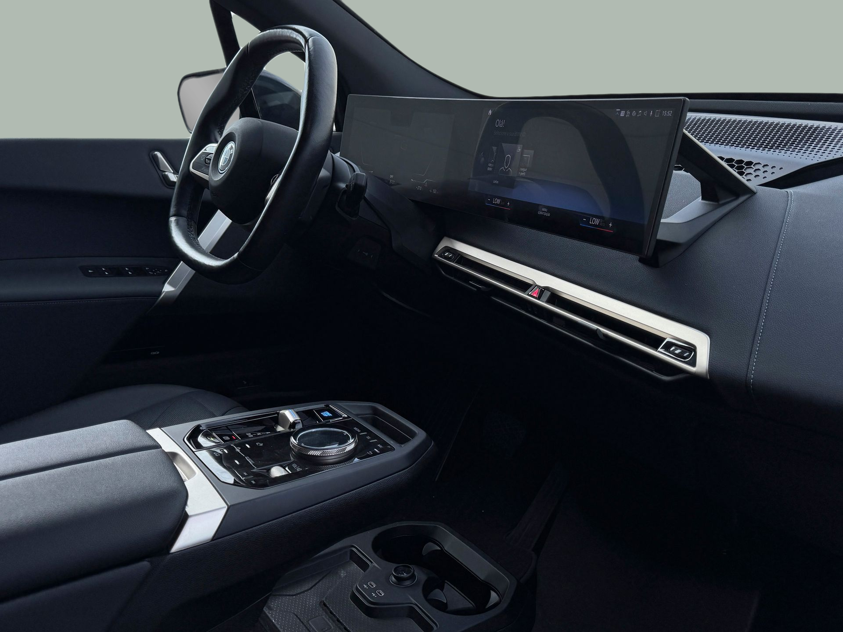 BMW iX xDrive50 color Negro. Año 2023. 385KW(523CV). Elétrico. En concesionario BMcar Viana do Castelo de Viana do Castelo