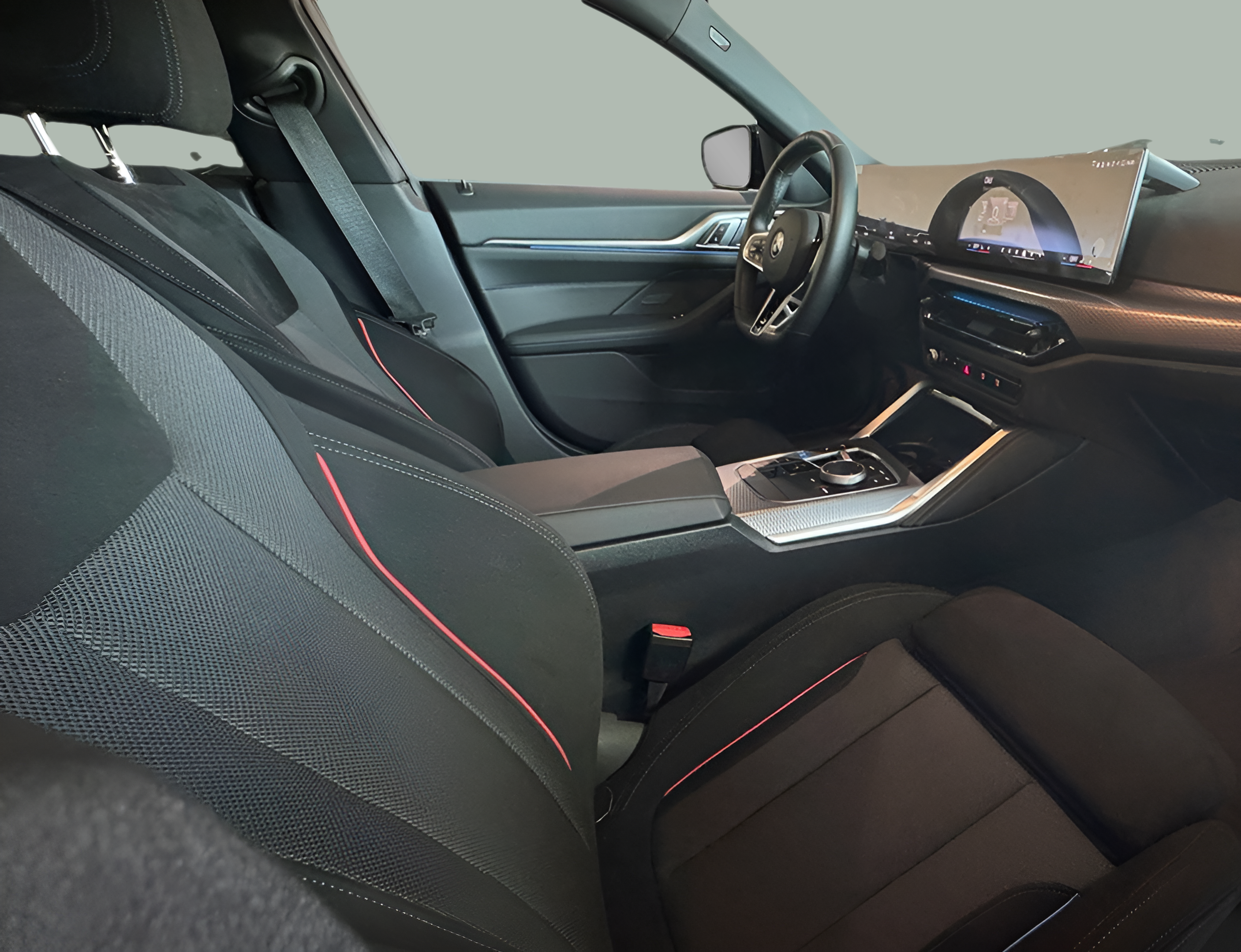 BMW i4 i4 eDrive40 color Negro. Año 2024. 250KW(340CV). Elétrico. En concesionario BMcar Póvoa Varzim de Póvoa de Varzim