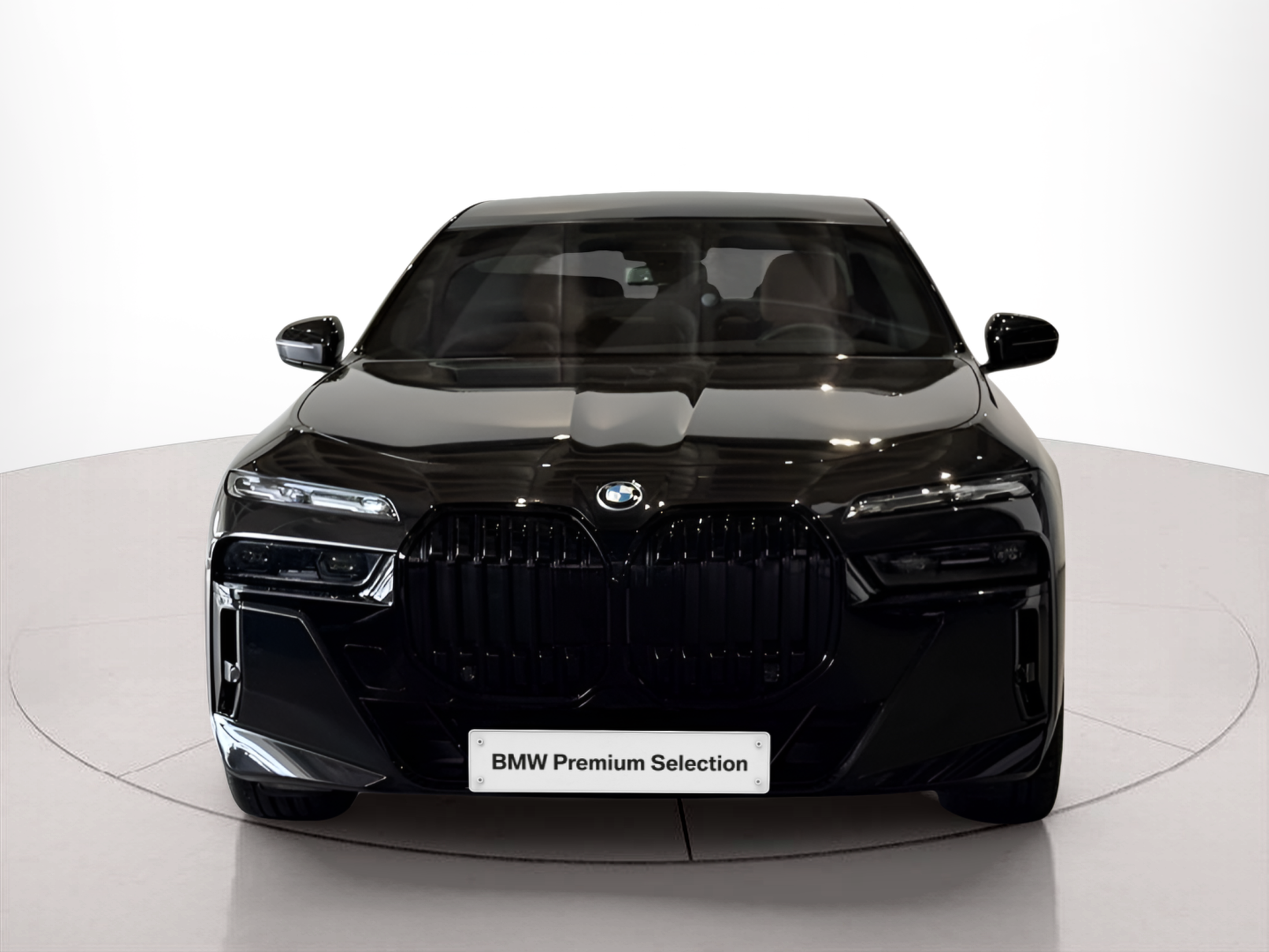 Fotos de BMW I7 xDrive60 color Negro. Año 2023. 400KW(544CV). Elétrico. En concesionario BMcar Famalicão de Vila Nova de Famalicão