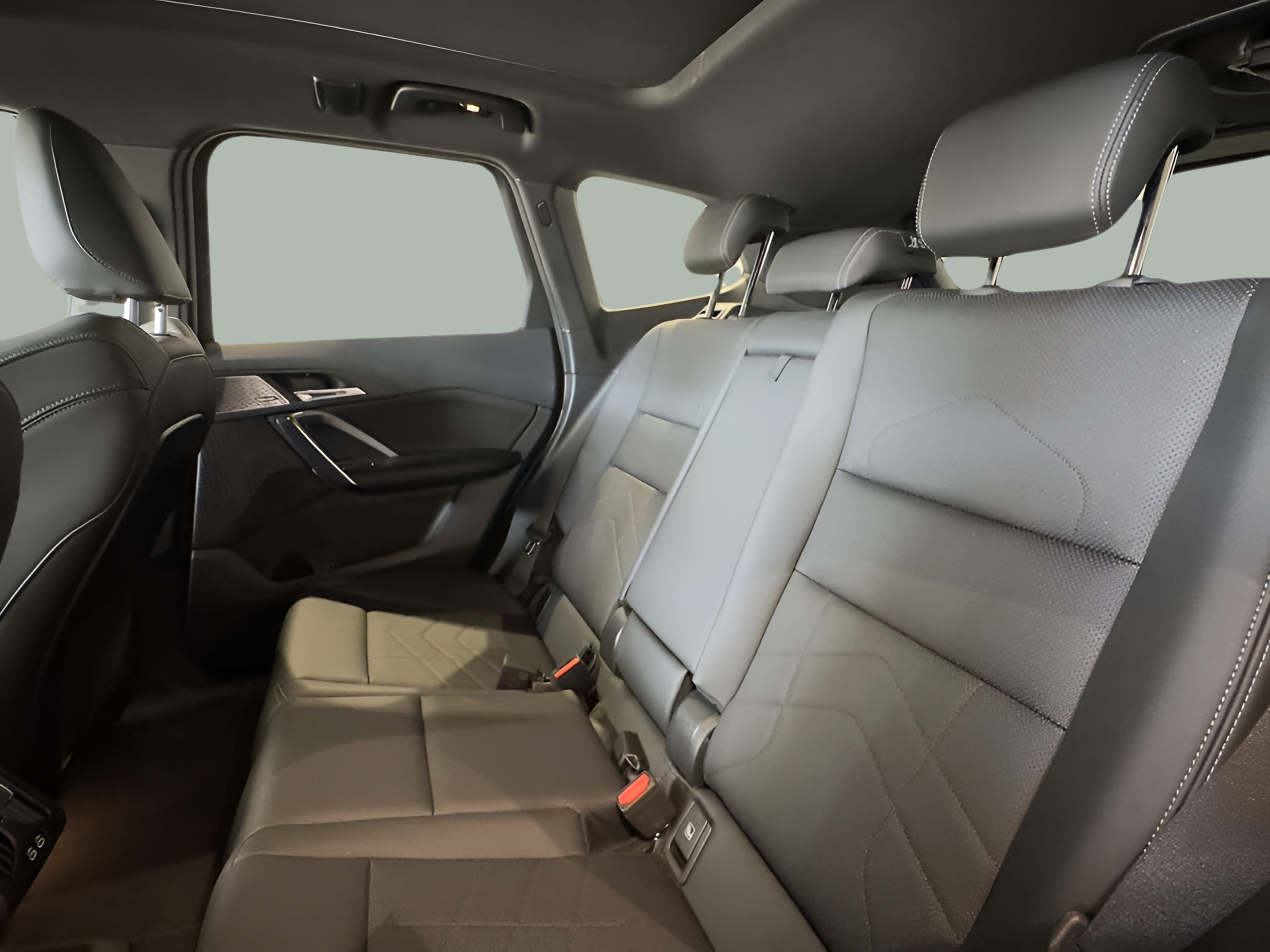 BMW iX1 xDrive30 color Azul. Año 2024. 230KW(313CV). Elétrico. En concesionario BMcar Viana do Castelo de Viana do Castelo