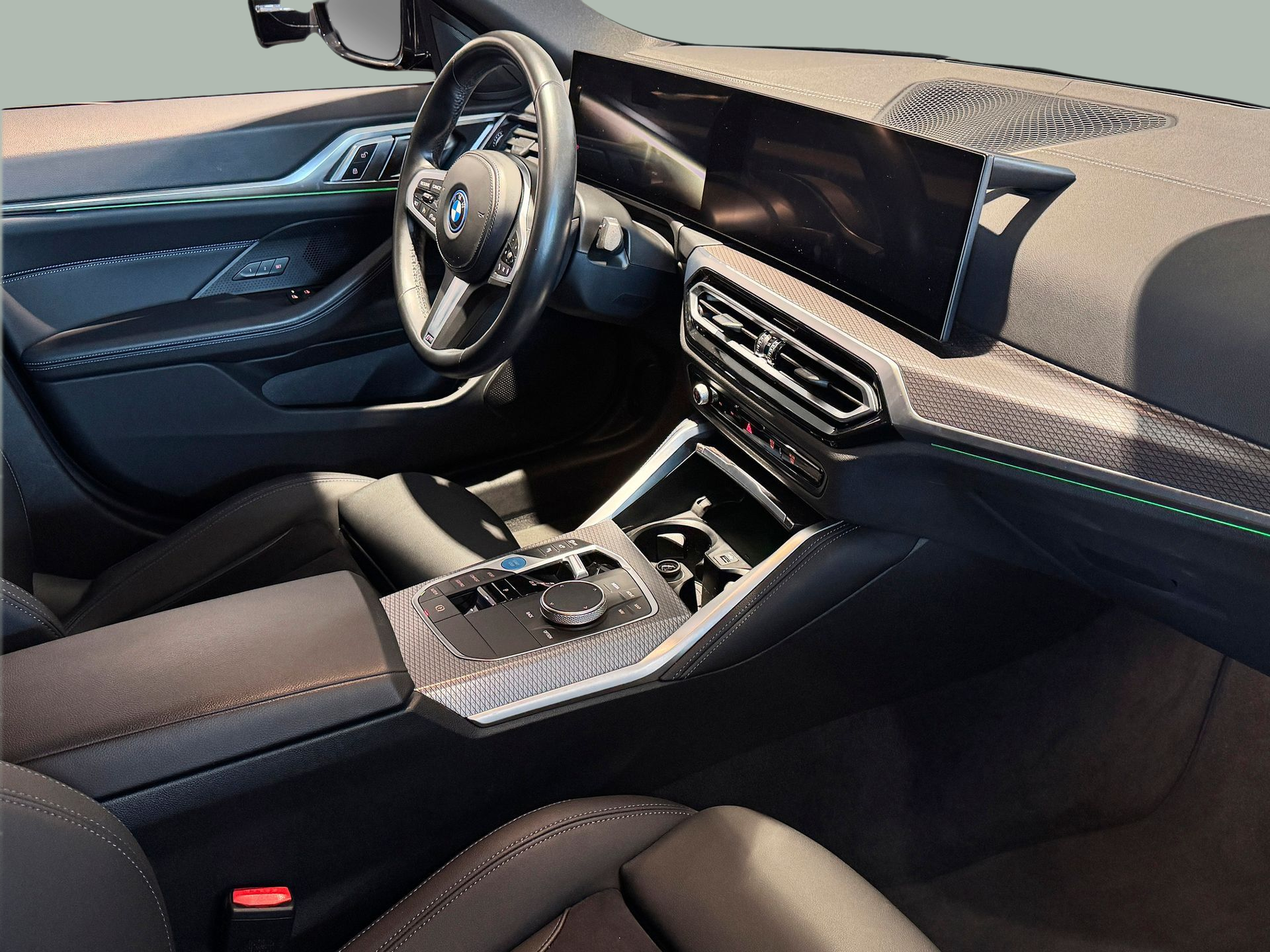 BMW i4 i4 eDrive40 color Negro. Año 2024. 250KW(340CV). Elétrico. En concesionario BMcar Porto de Porto