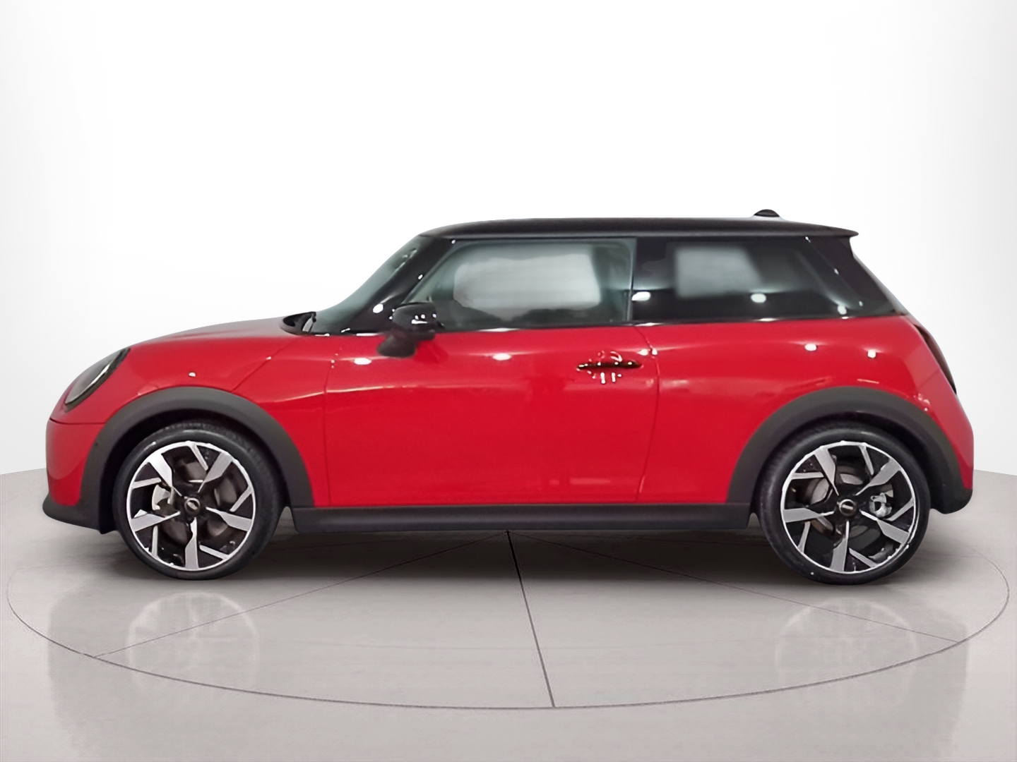 fotoG 4 del MINI MINI 3 Portas Cooper C 115 kW (156 CV) 156cv Gasolina de 2024 em Vila Nova de Gaia