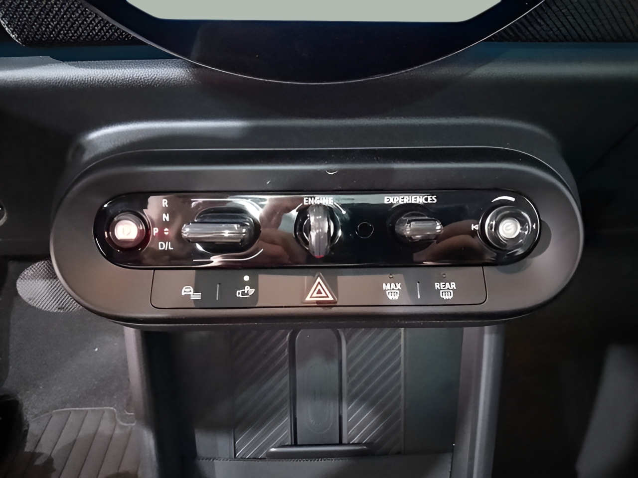 fotoG 16 del MINI MINI 3 Portas Cooper C 115 kW (156 CV) 156cv Gasolina de 2024 em Vila Nova de Gaia