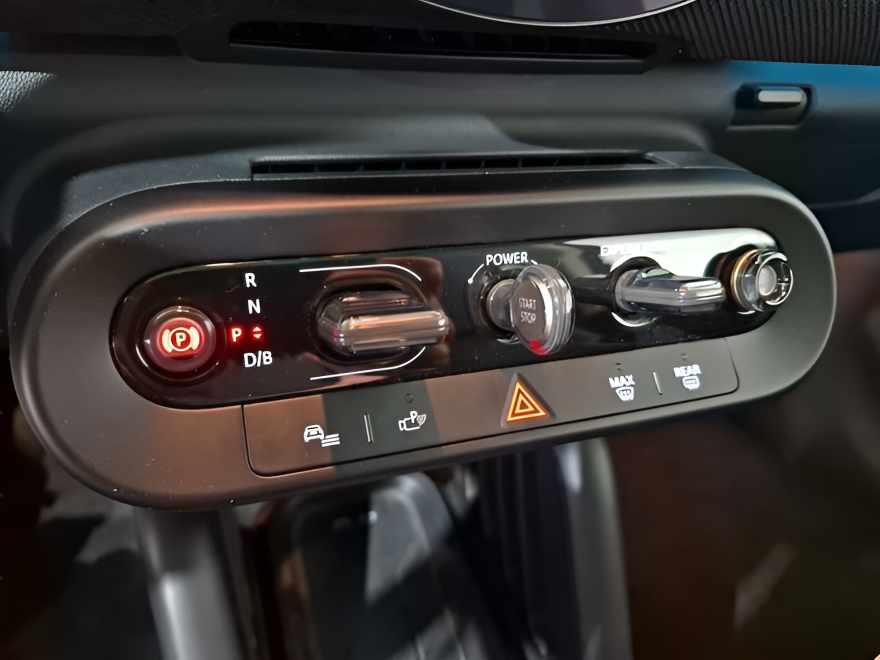 fotoG 16 del MINI MINI 3 Portas Cooper S E 160 kW (218 CV) 218cv Elétrico de 2024 em Vila Nova de Gaia