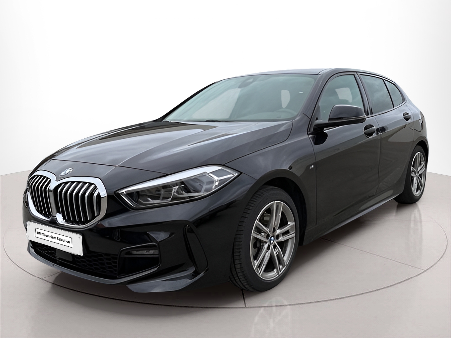 Fotos de BMW Série 1 116d color Negro. Año 2023. 85KW(116CV). Diesel. En concesionario Caetano Baviera Portimão de Portimão