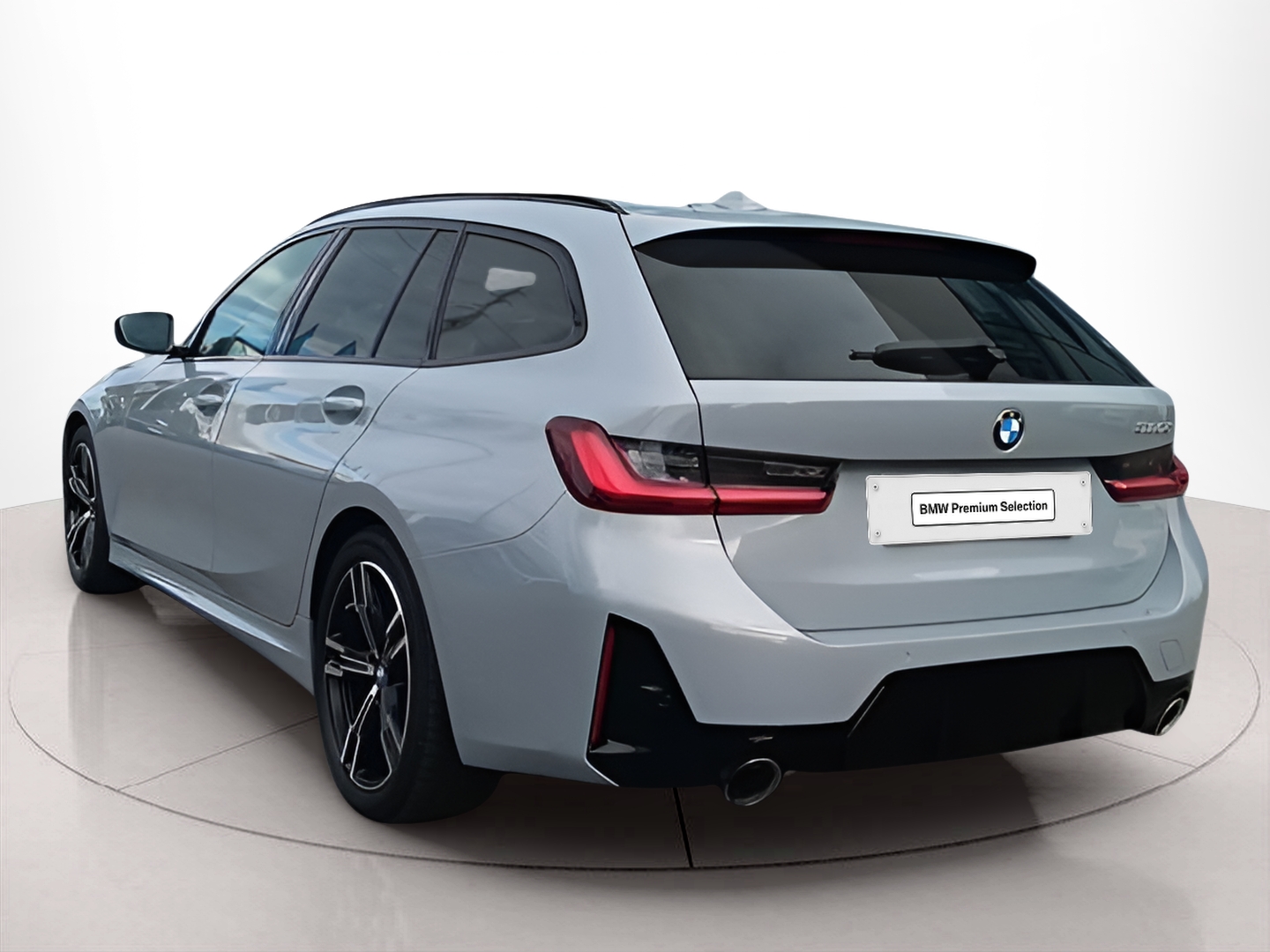 Fotos de BMW Série 3 320d Touring color Gris Plata. Año 2023. 140KW(190CV). Diesel. En concesionario Caetano Baviera Porto de Porto