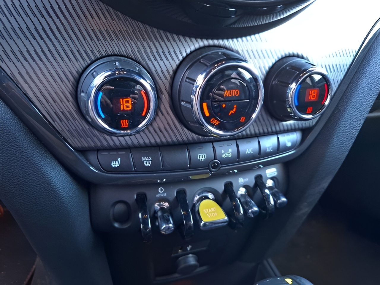 fotoG 19 del MINI MINI Countryman Cooper S E ALL4 162 kW (220 CV) 220cv Elétrico / Gasolina Híbrido de 2023 em Vila Nova de Gaia