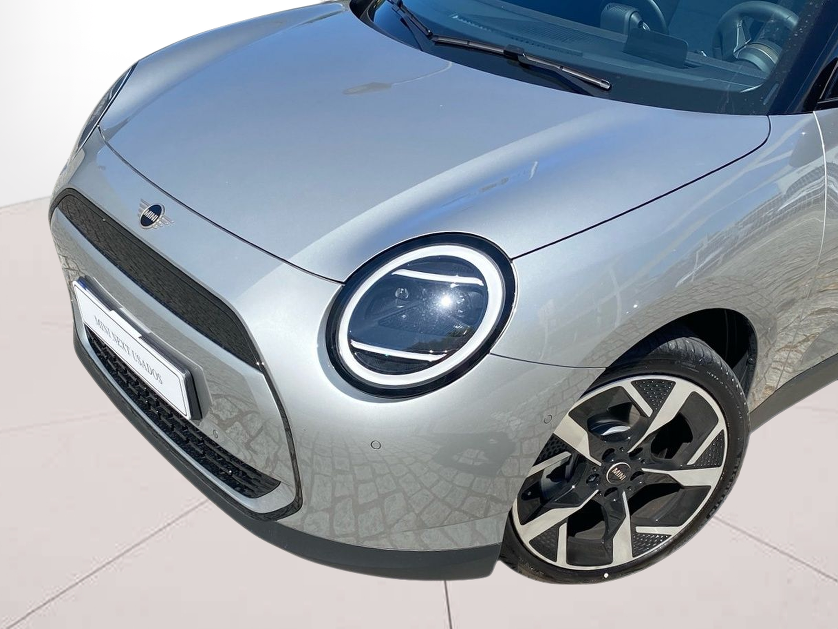 fotoG 5 del MINI MINI 3 Portas Cooper E 135 kW (184 CV) 184cv Elétrico de 2025 em Vila Nova de Gaia